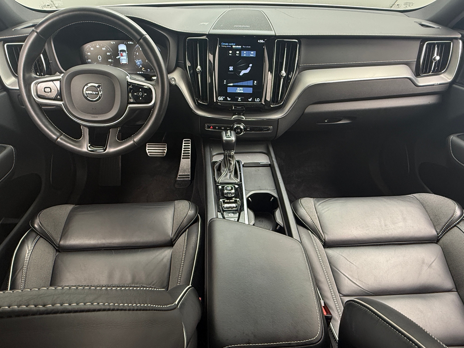 Thumbnail: 2021 Volvo XC60 - 2