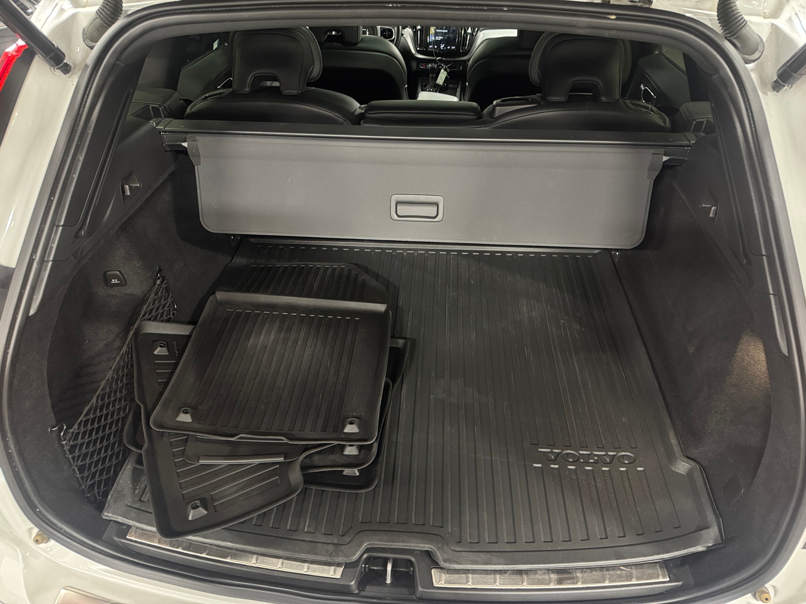 Thumbnail: 2021 Volvo XC60 - 6