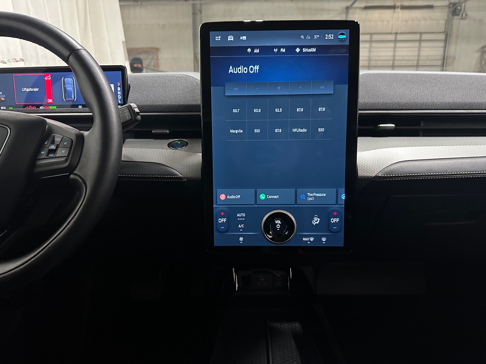 Thumbnail: 2022 Ford Mustang Mach-E - 4