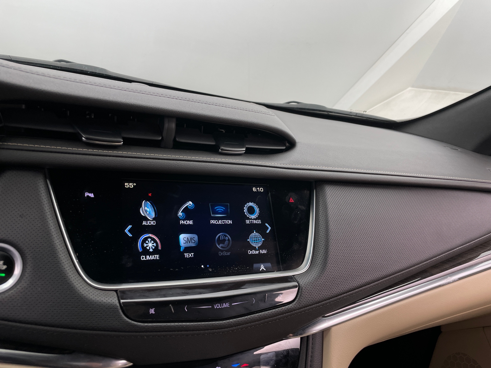 Thumbnail: 2019 Cadillac XT5 - 3