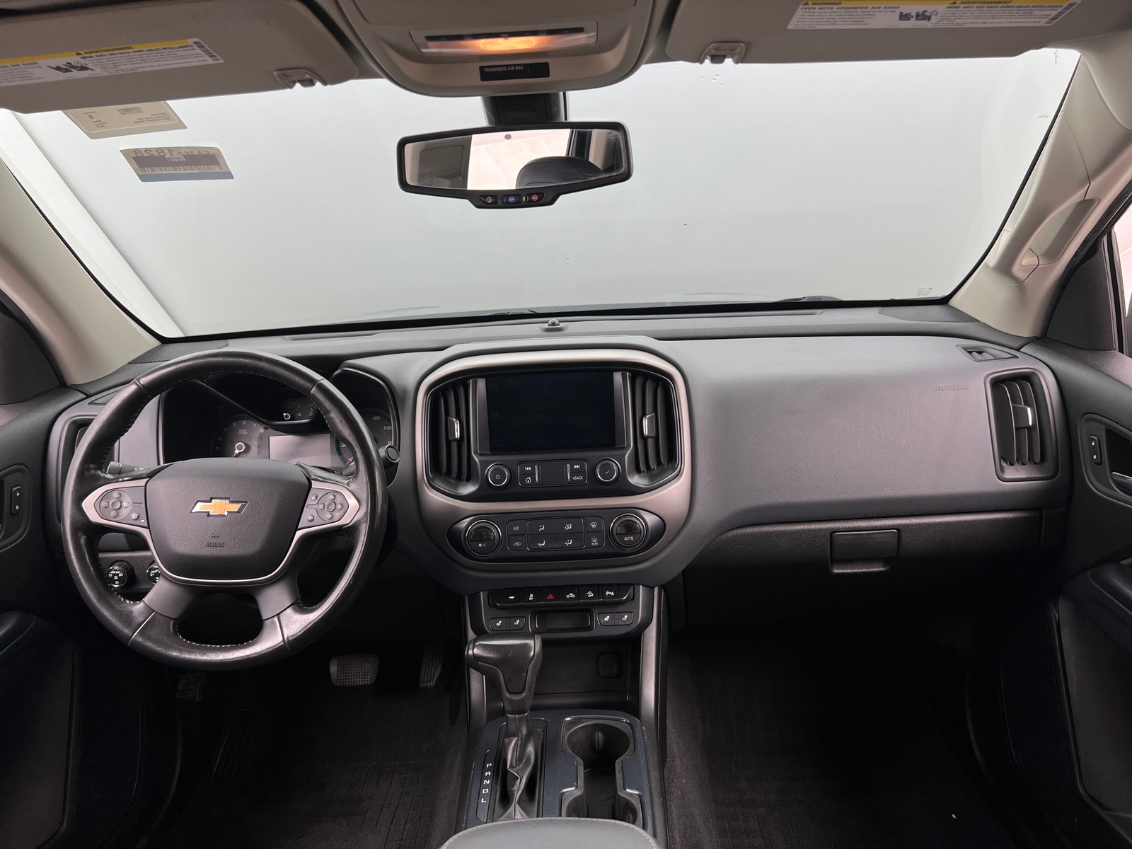 Thumbnail: 2019 Chevrolet Colorado - 3