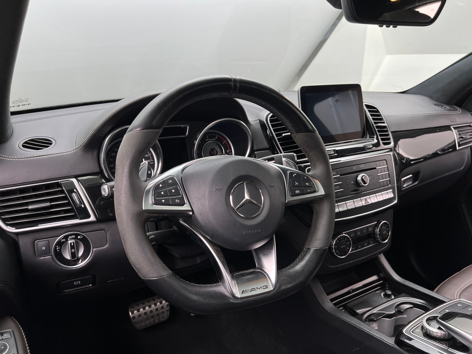 Thumbnail: 2018 Mercedes-Benz GLE - 4