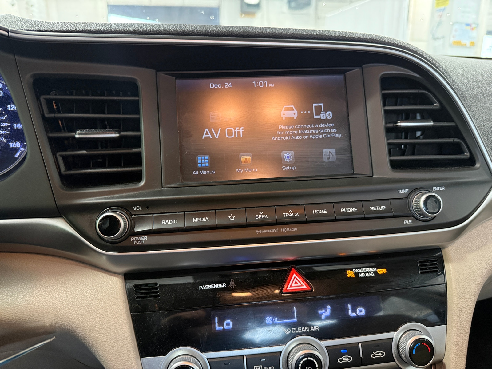 Thumbnail: 2020 Hyundai Elantra - 4