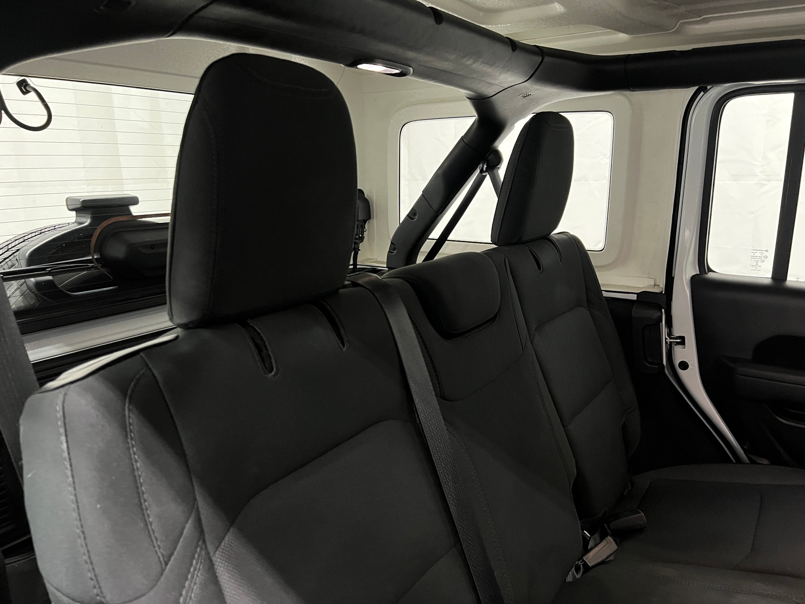 Thumbnail: 2022 Jeep Wrangler - 6