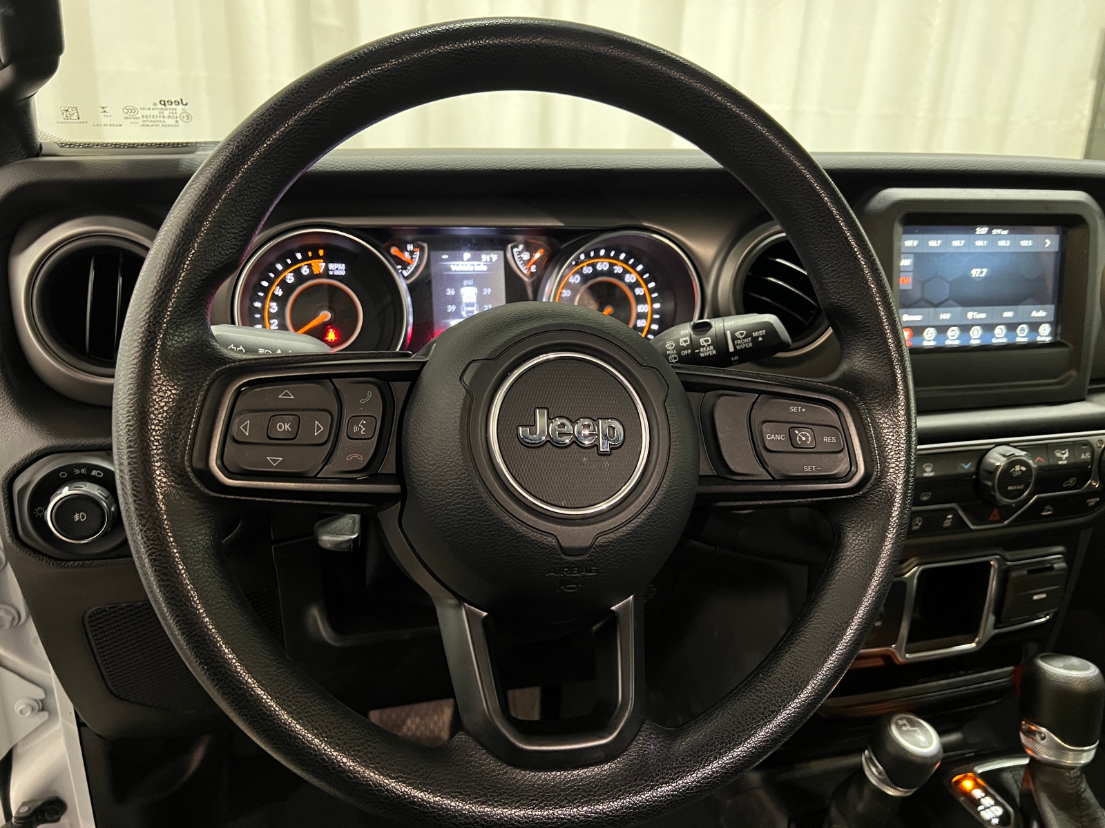 Thumbnail: 2022 Jeep Wrangler - 5