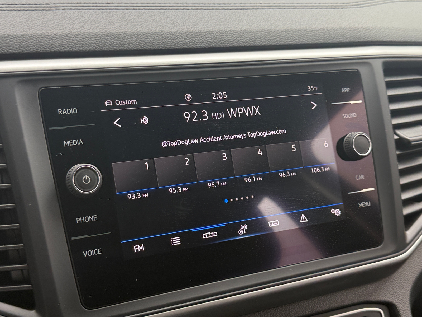 Thumbnail: 2021 Volkswagen Atlas - 3