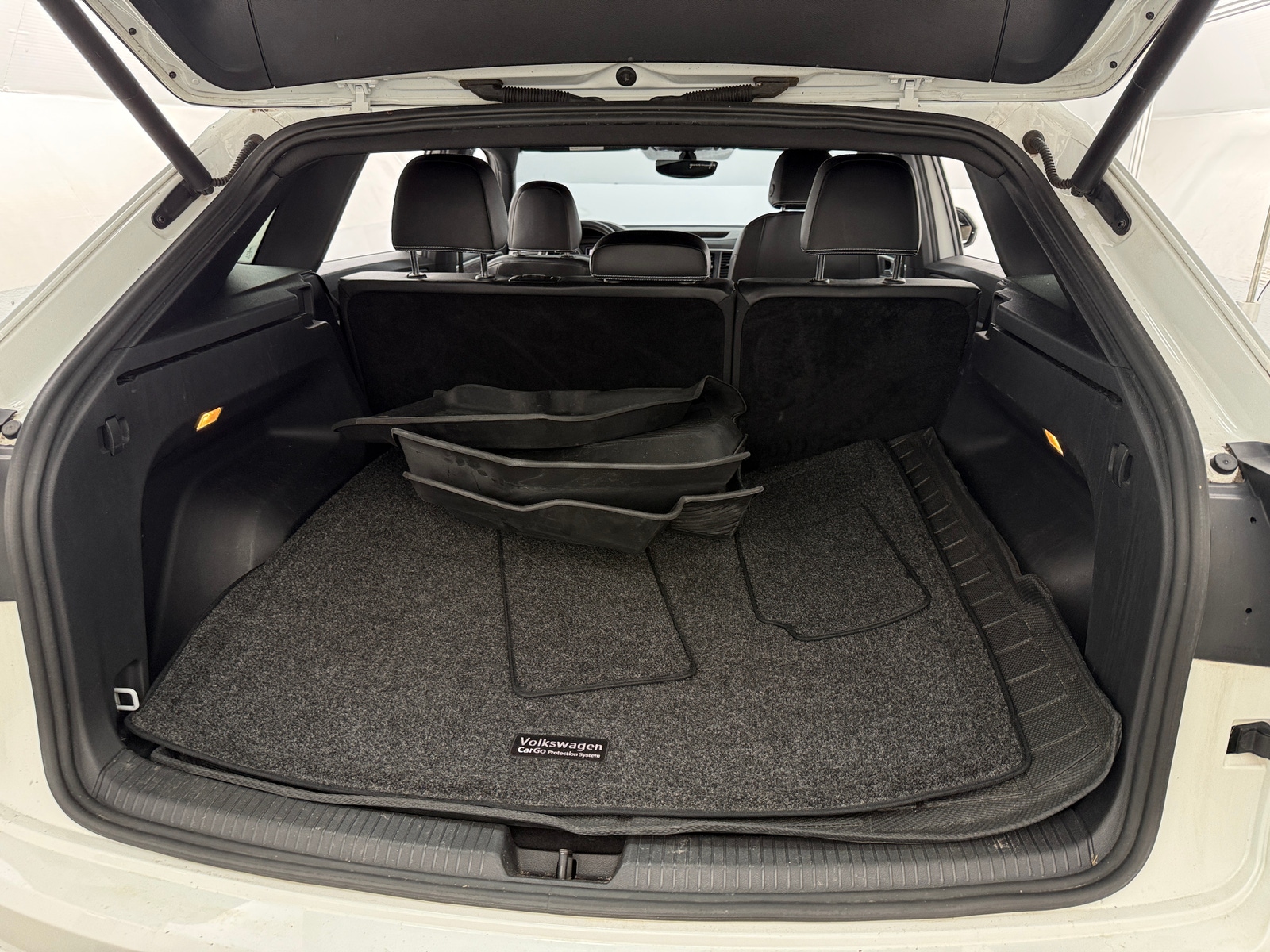 Thumbnail: 2021 Volkswagen Atlas - 6