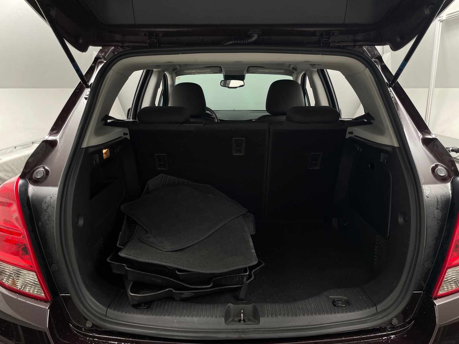 Thumbnail: 2022 Chevrolet Trax - 7