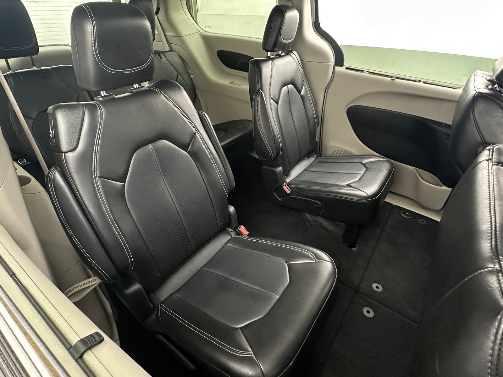 Thumbnail: 2024 Chrysler Pacifica - 5