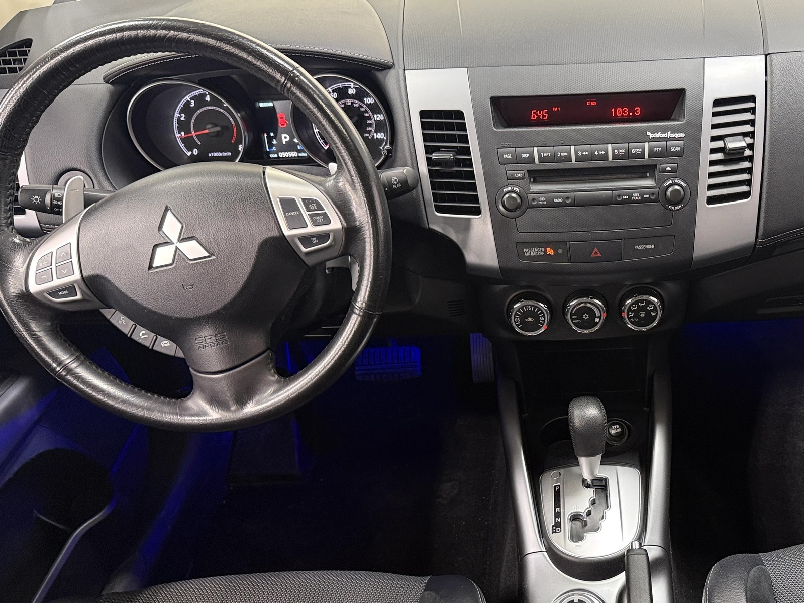 Thumbnail: 2013 Mitsubishi Outlander - 3