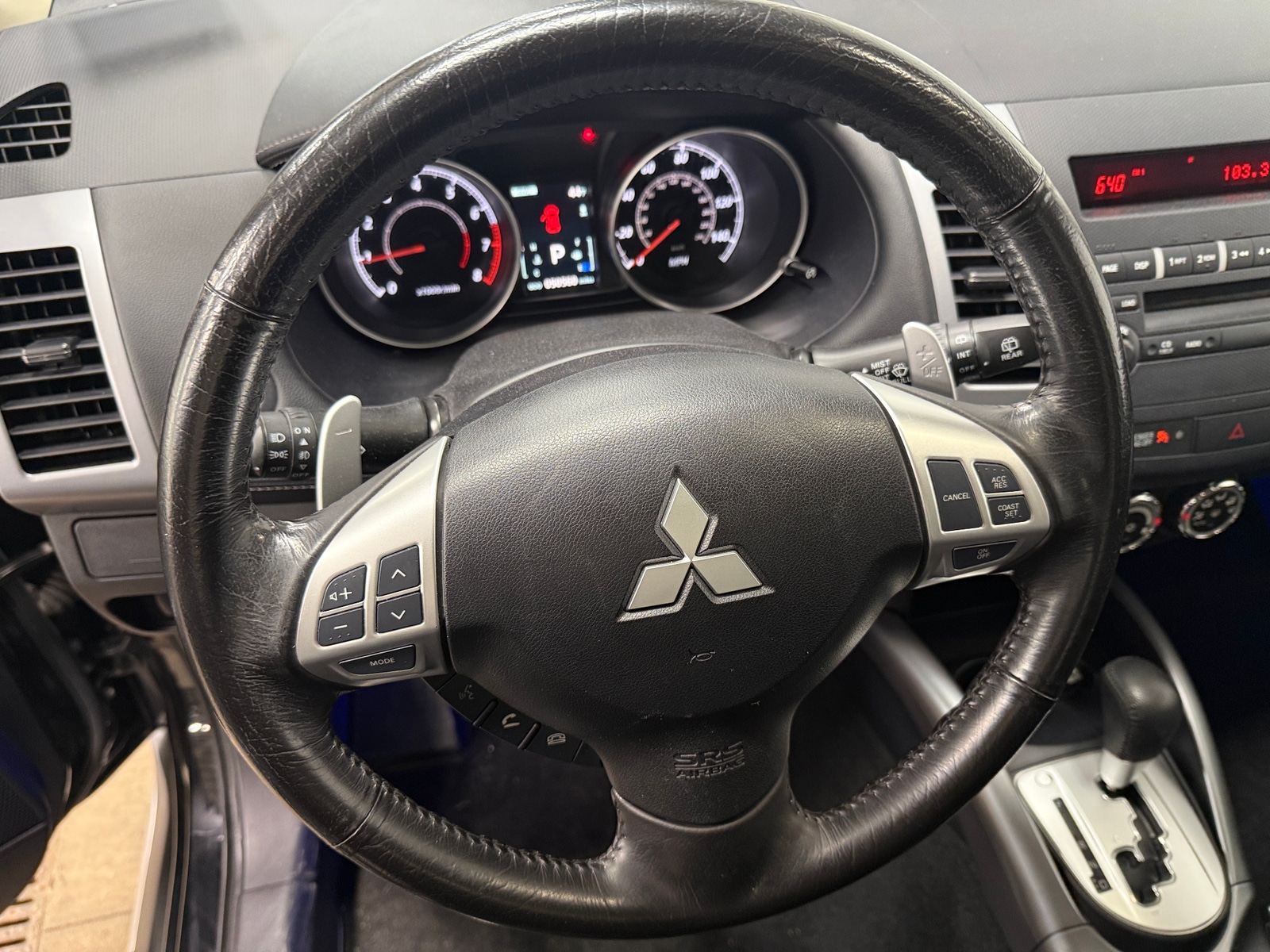 Thumbnail: 2013 Mitsubishi Outlander - 5