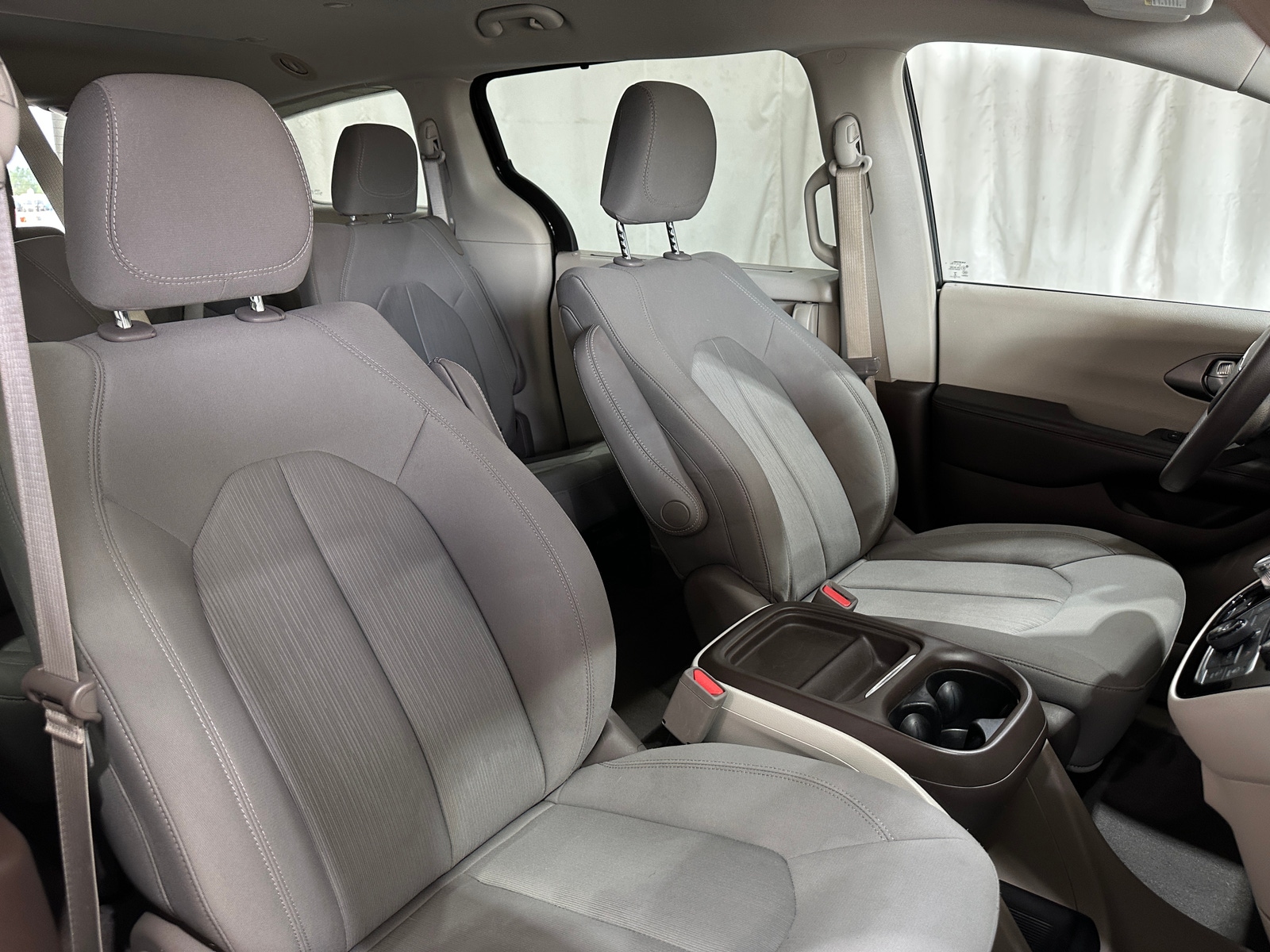 Thumbnail: 2018 Chrysler Pacifica - 2