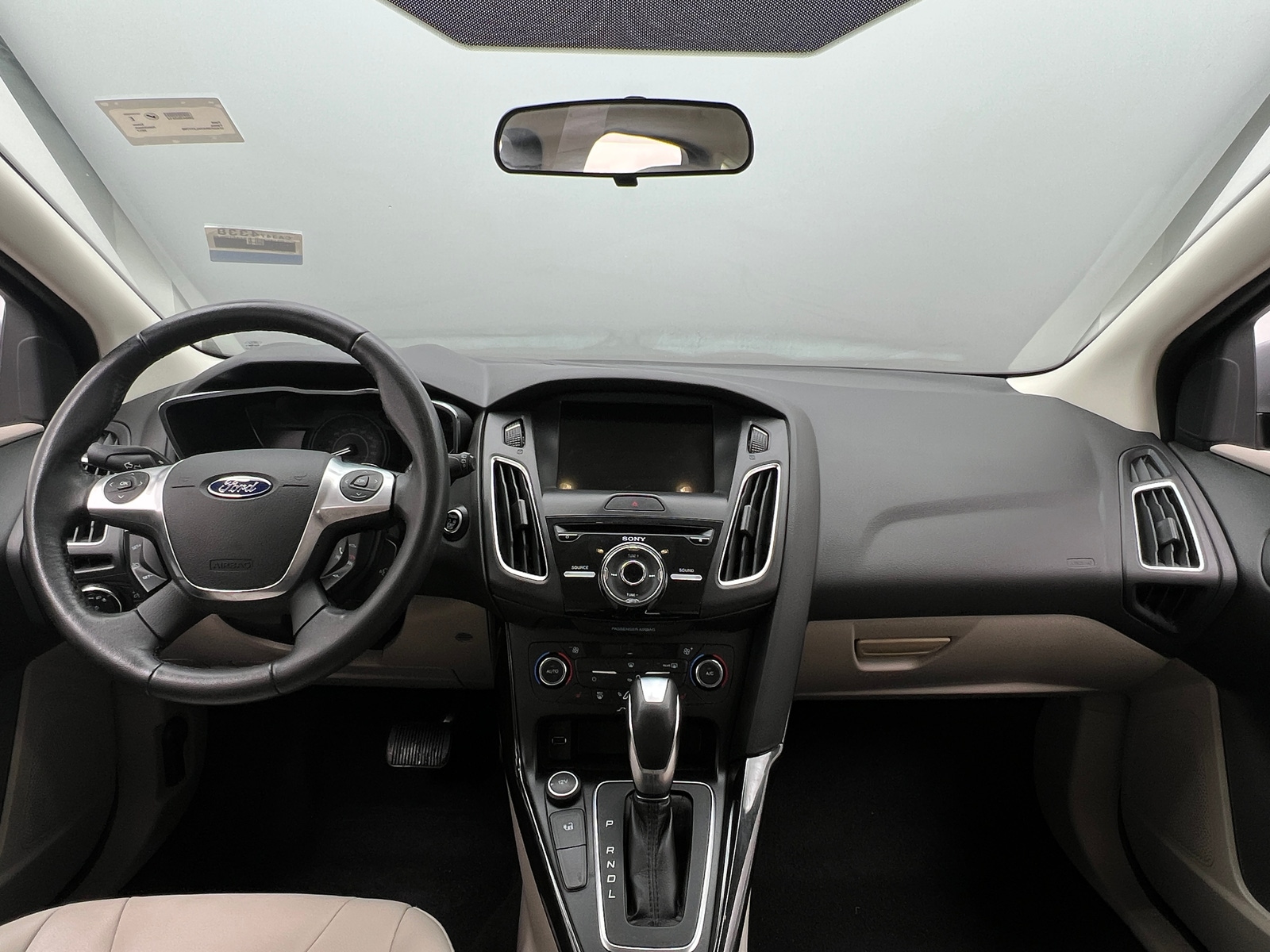 Thumbnail: 2017 Ford Focus - 3