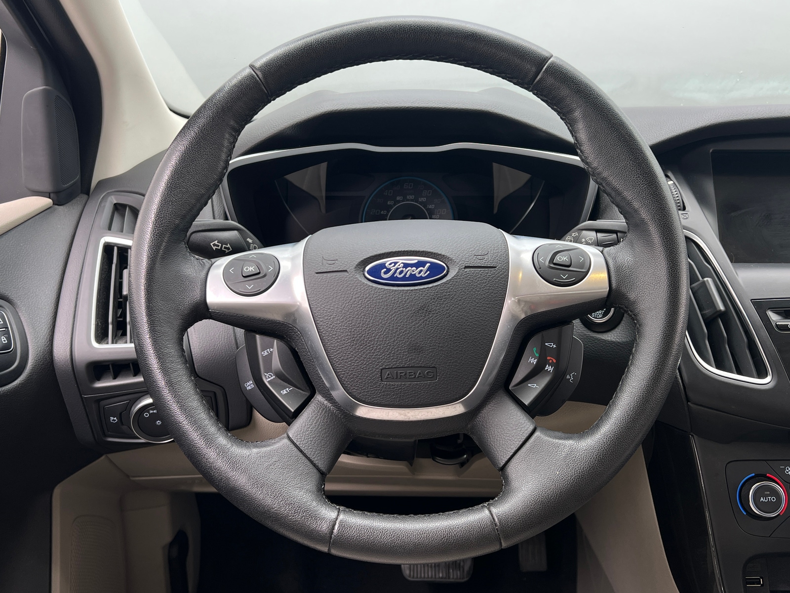 Thumbnail: 2017 Ford Focus - 5