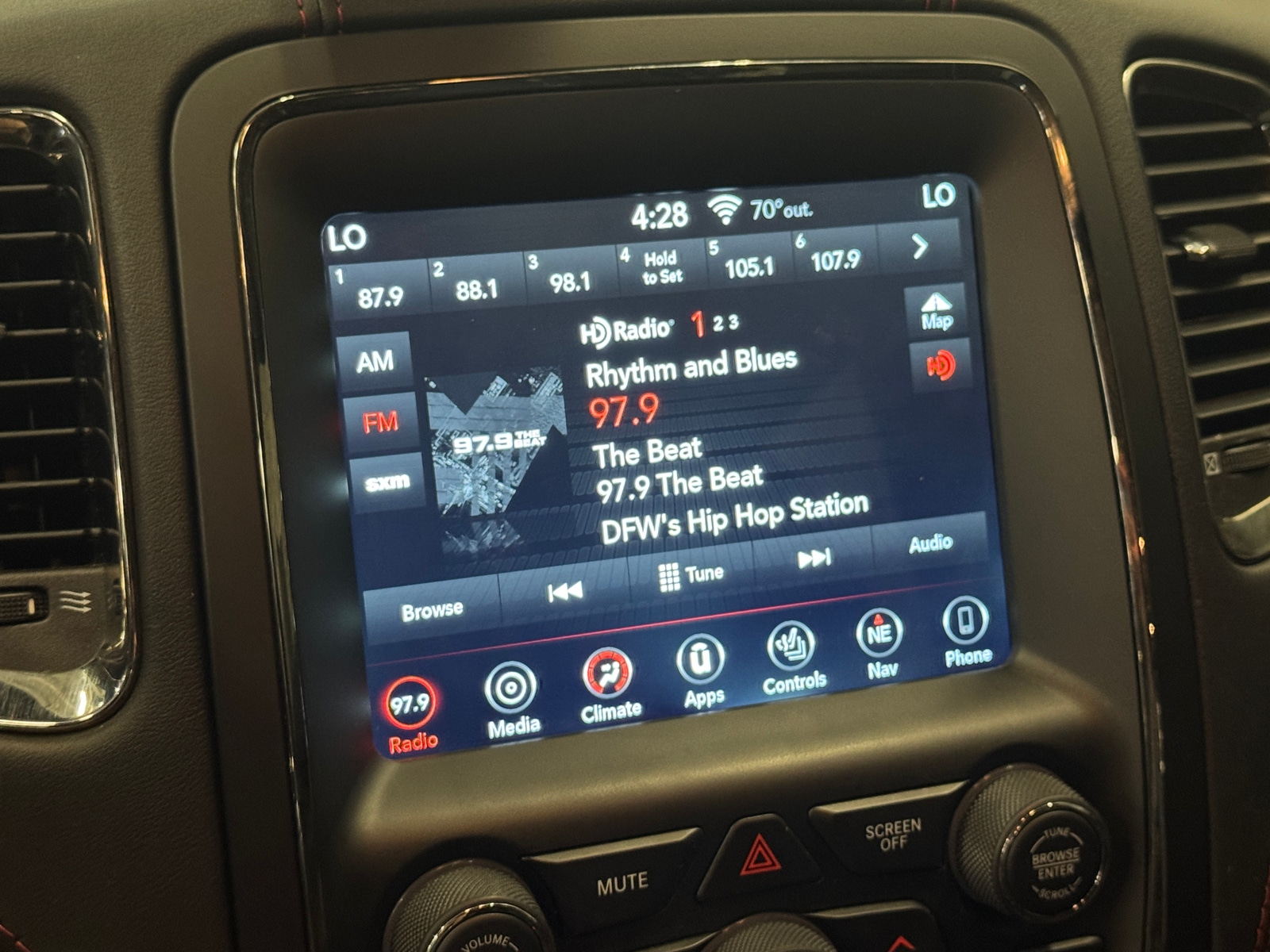 Thumbnail: 2018 Dodge Durango - 3