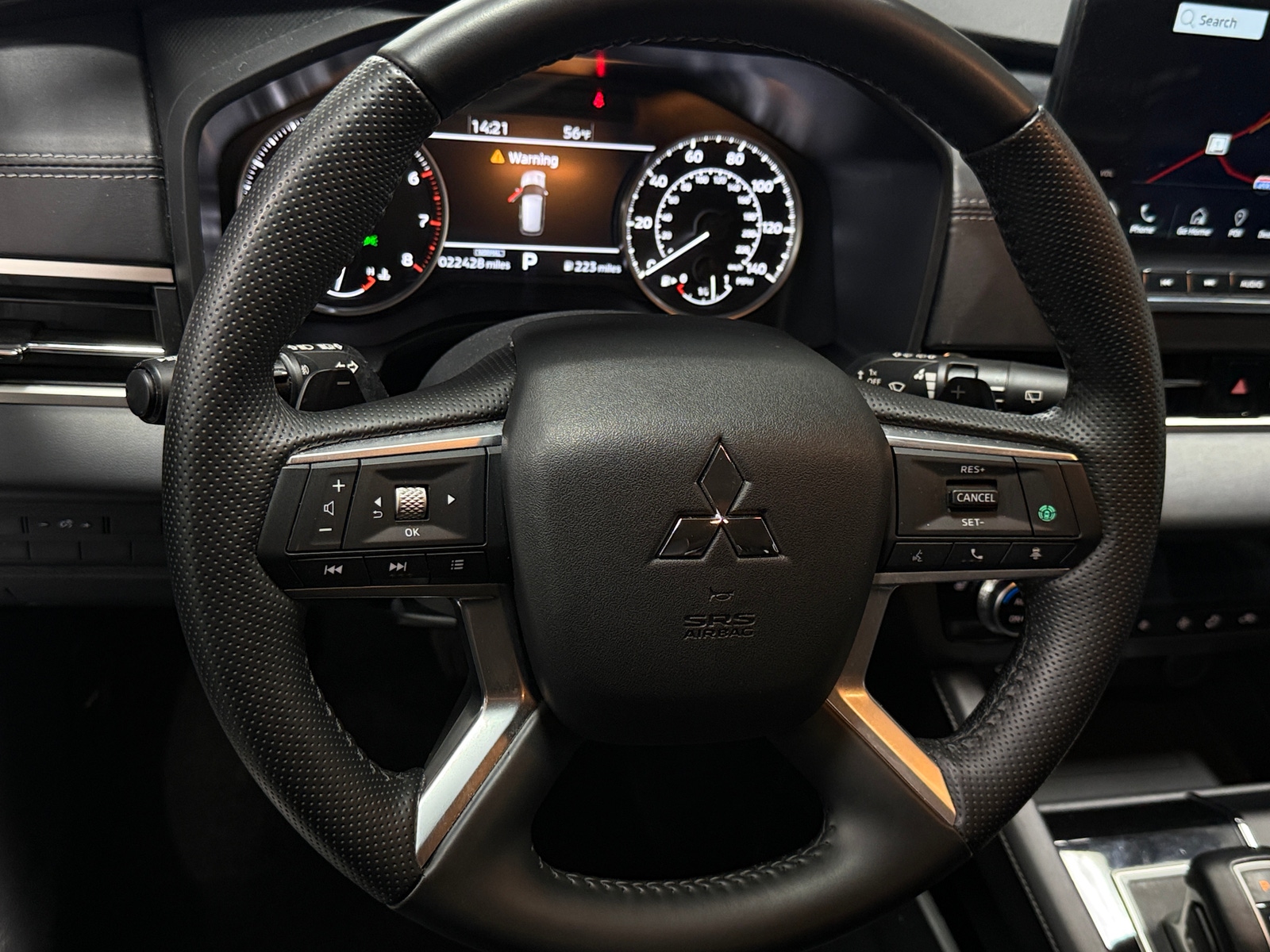 Thumbnail: 2024 Mitsubishi Outlander - 4