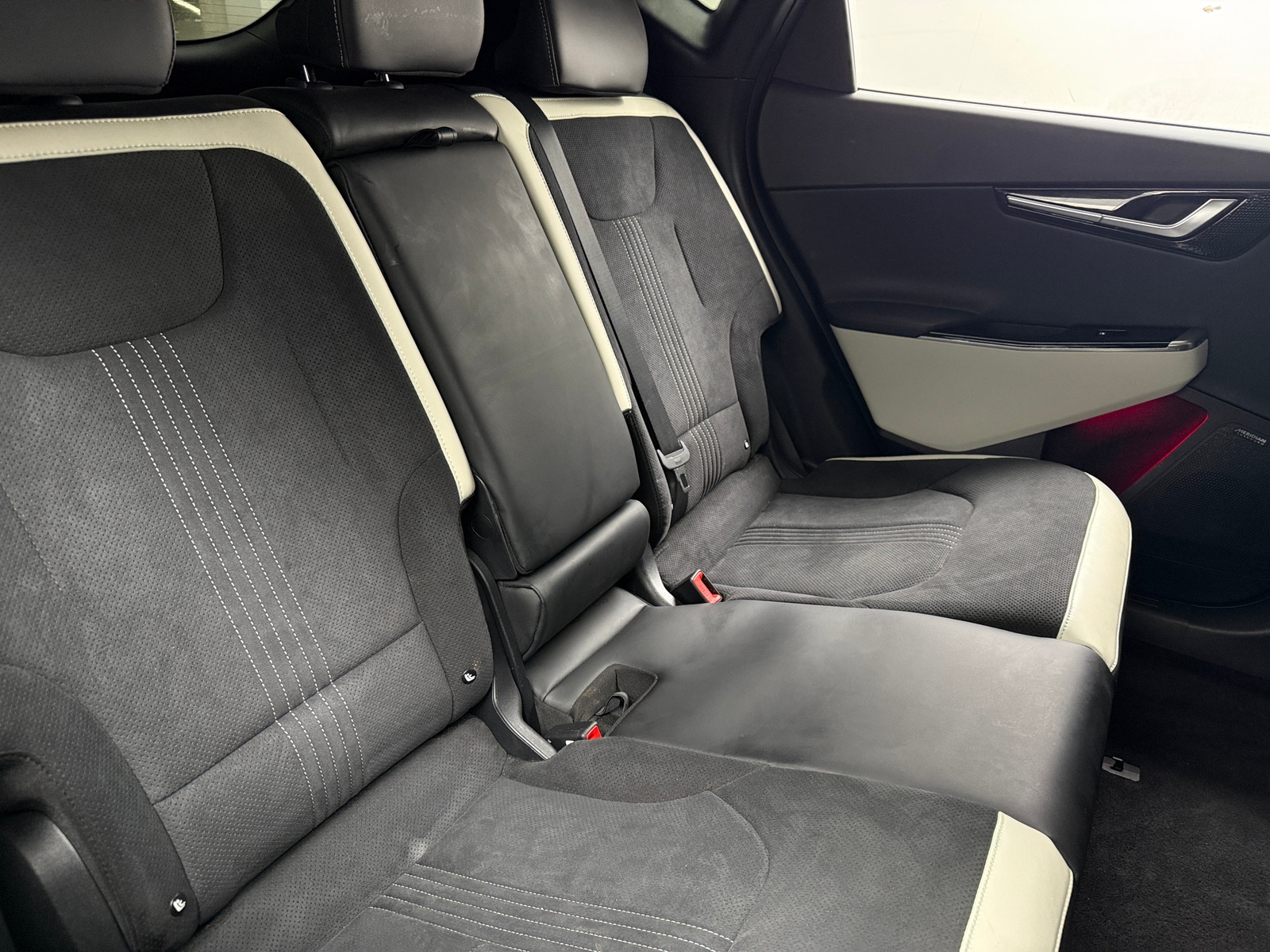 Thumbnail: 2023 Kia EV6 - 5