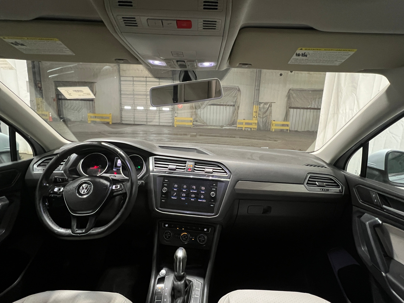 Thumbnail: 2018 Volkswagen Tiguan - 2