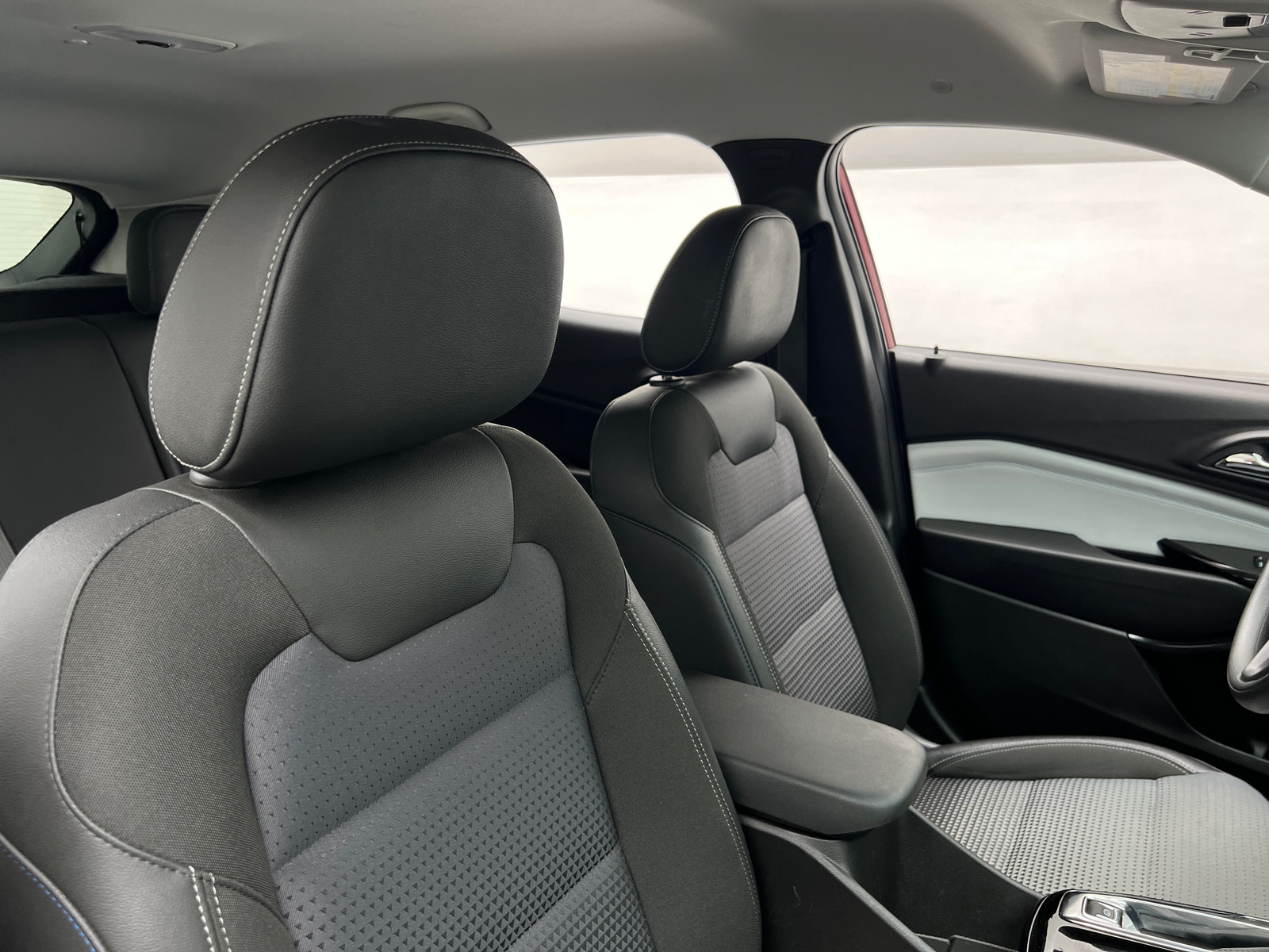 Thumbnail: 2025 Chevrolet Trax - 2