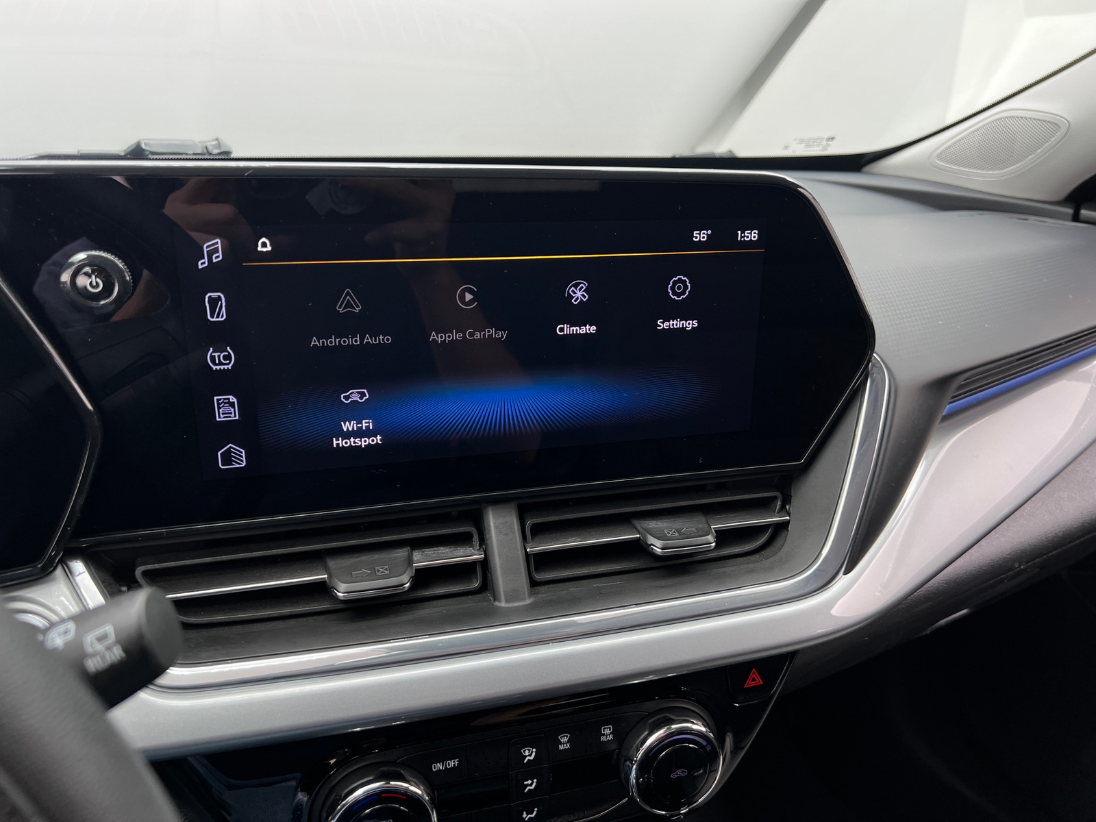 Thumbnail: 2025 Chevrolet Trax - 4