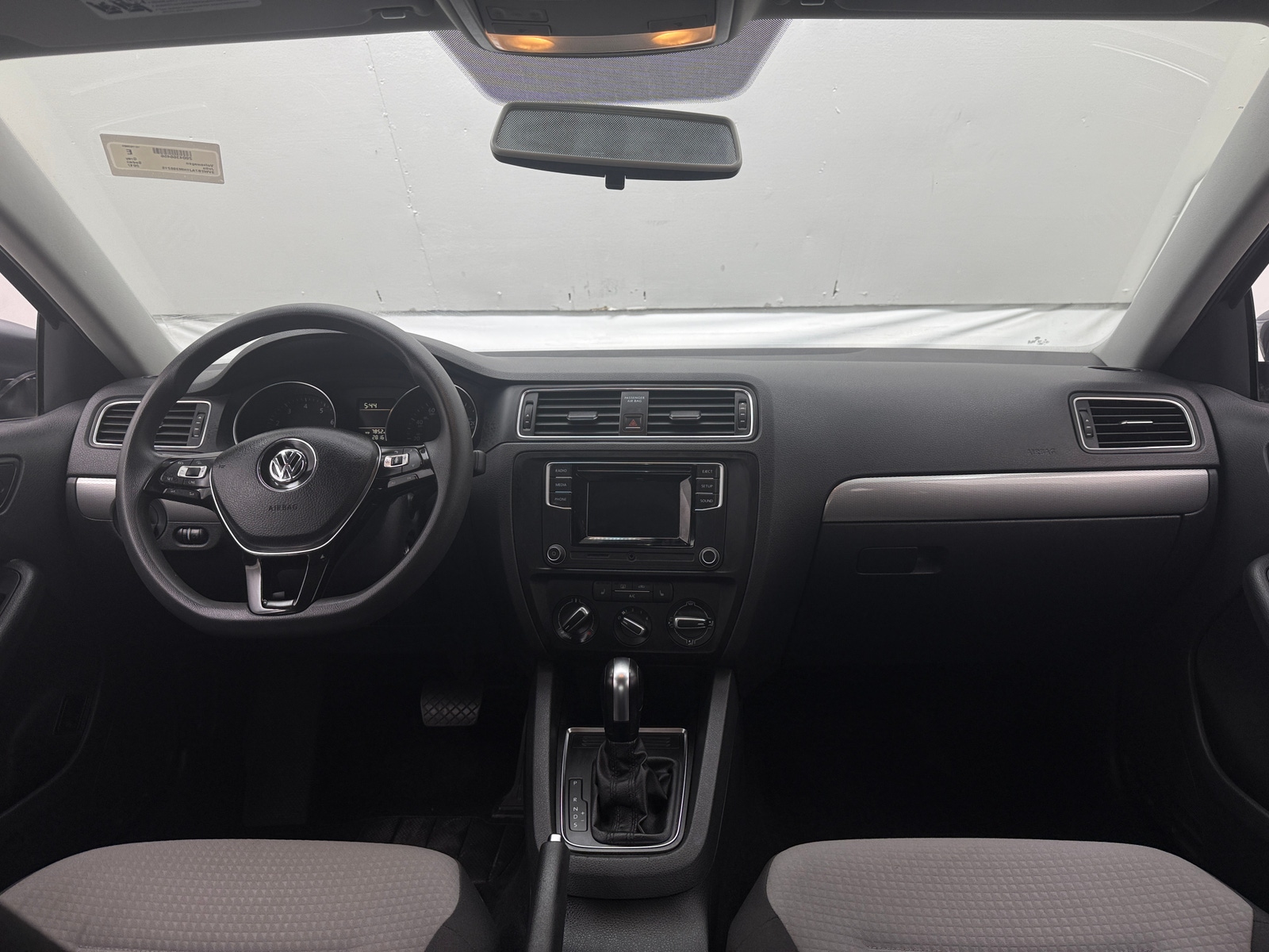 Thumbnail: 2017 Volkswagen Jetta - 3