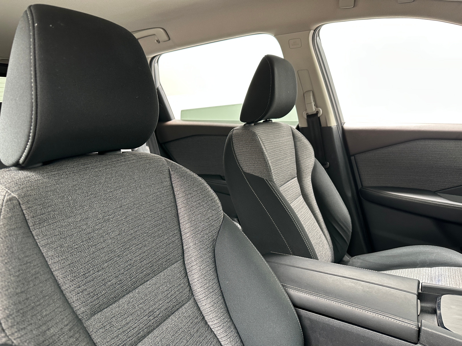 Thumbnail: 2021 Nissan Rogue - 2