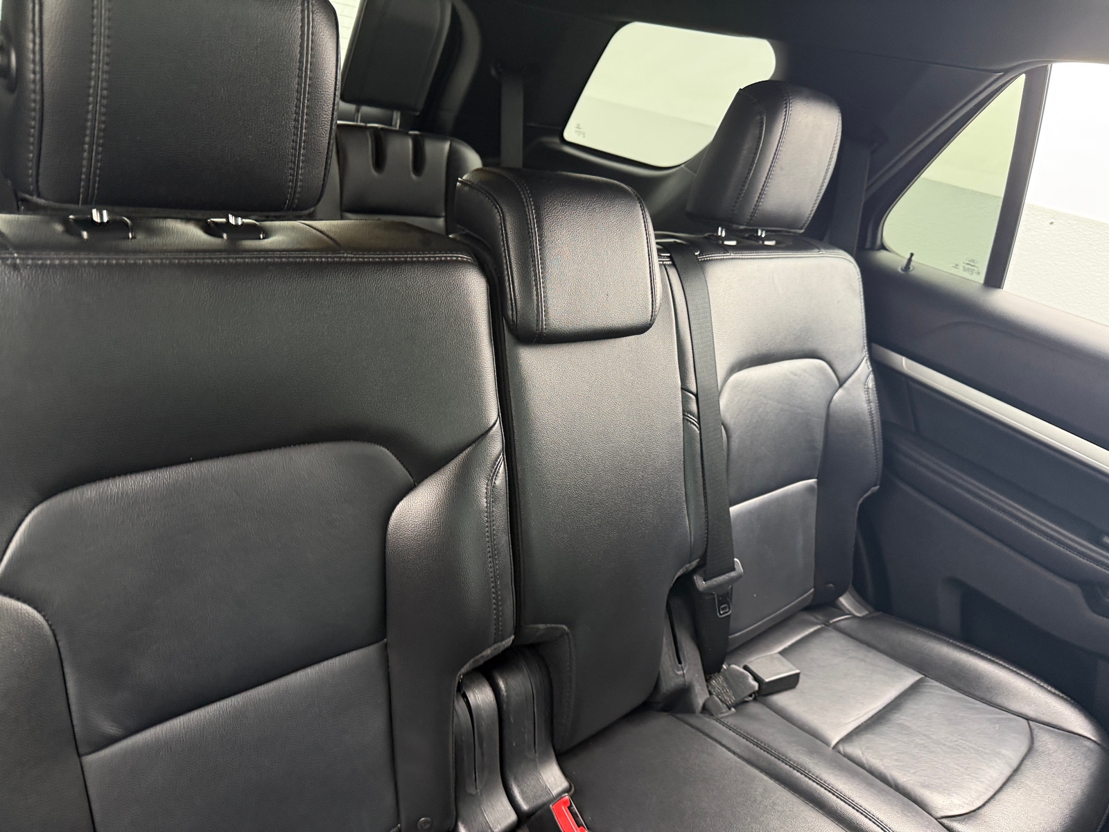 Thumbnail: 2016 Ford Explorer - 5