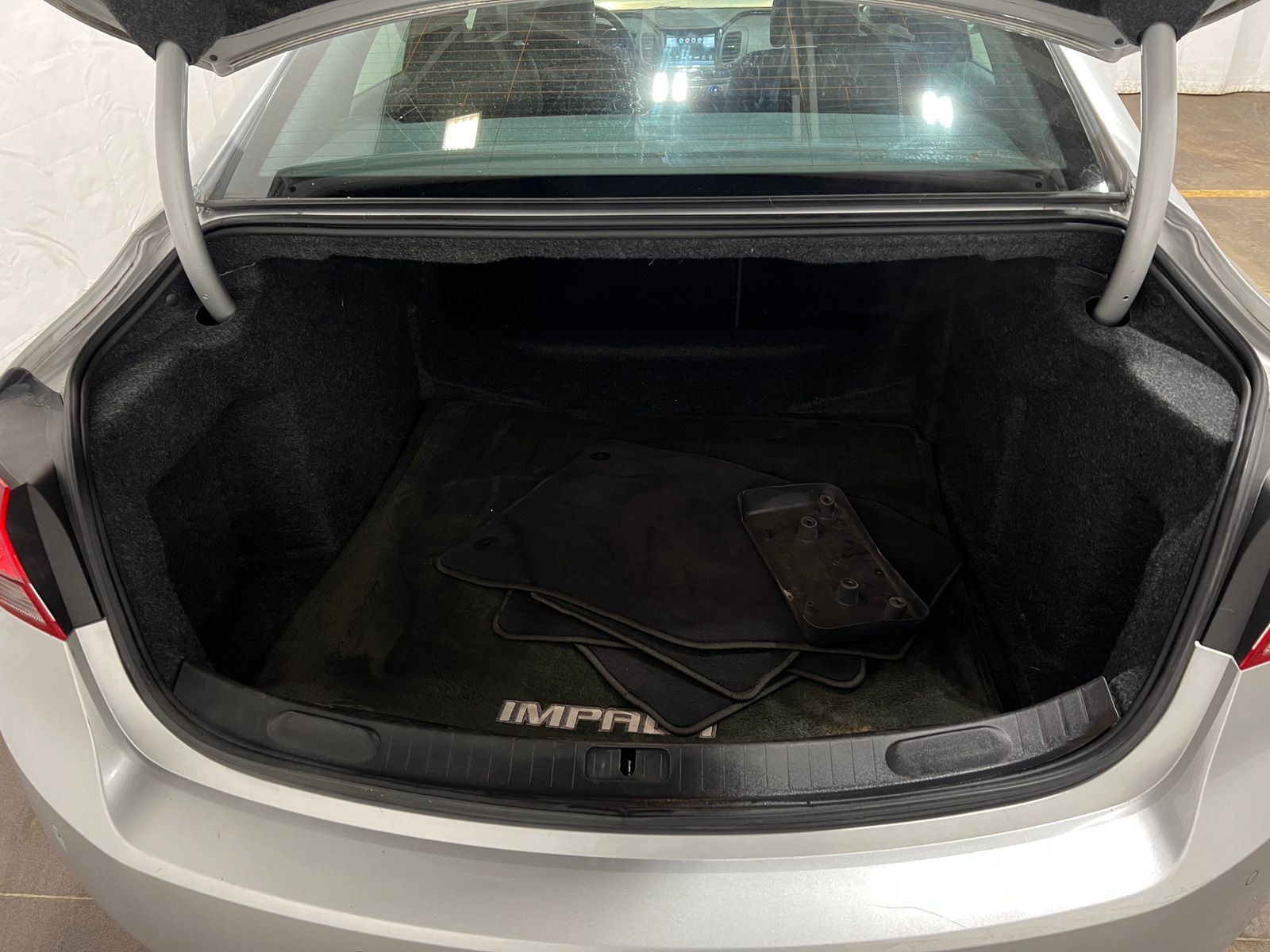 Thumbnail: 2016 Chevrolet Impala - 6