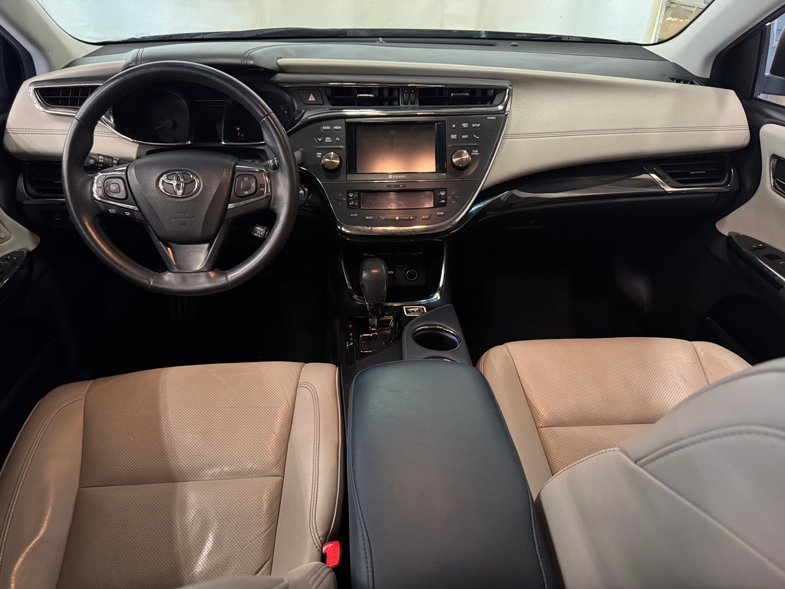 Thumbnail: 2013 Toyota Avalon - 2