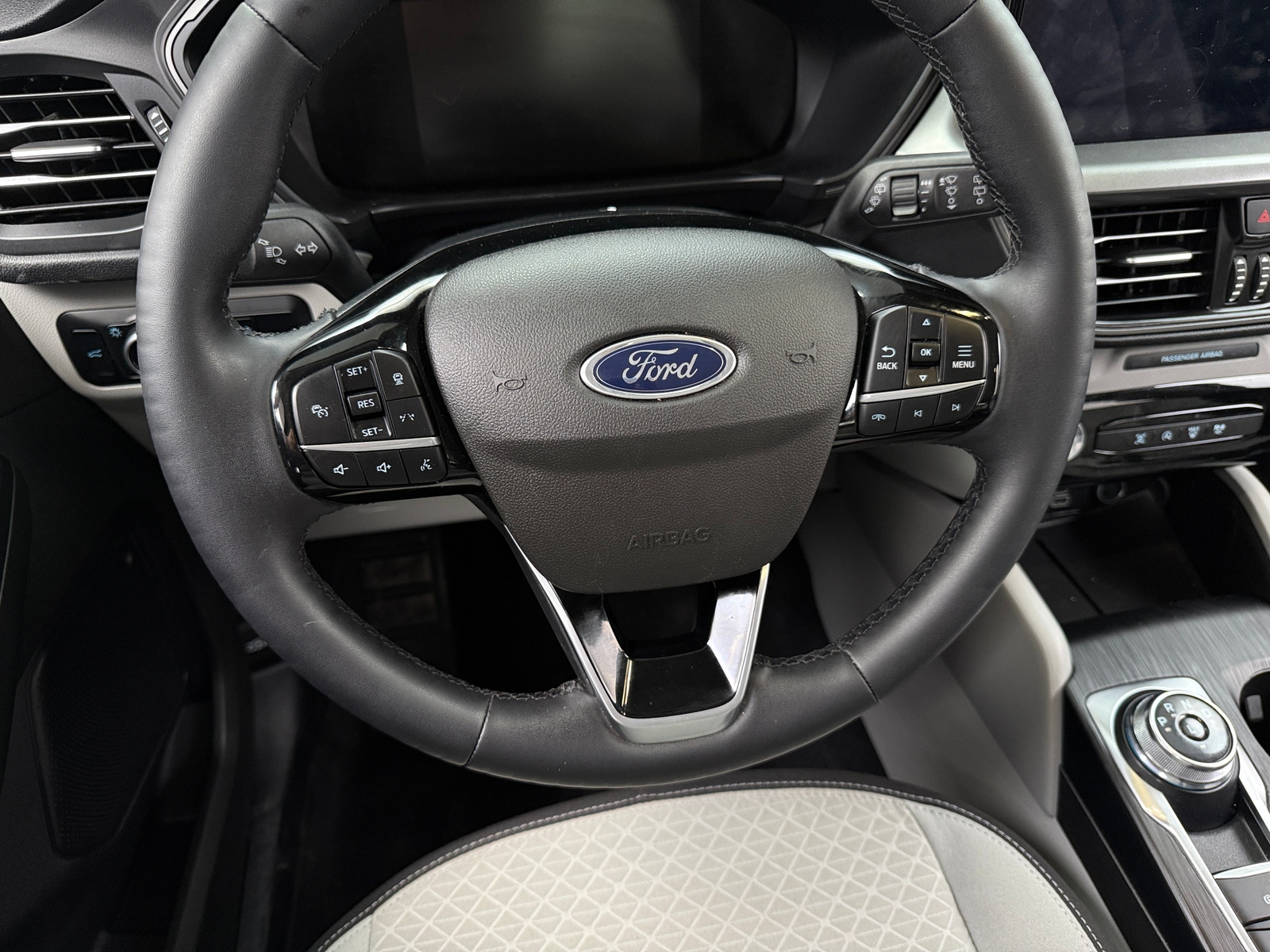 Thumbnail: 2024 Ford Escape - 5