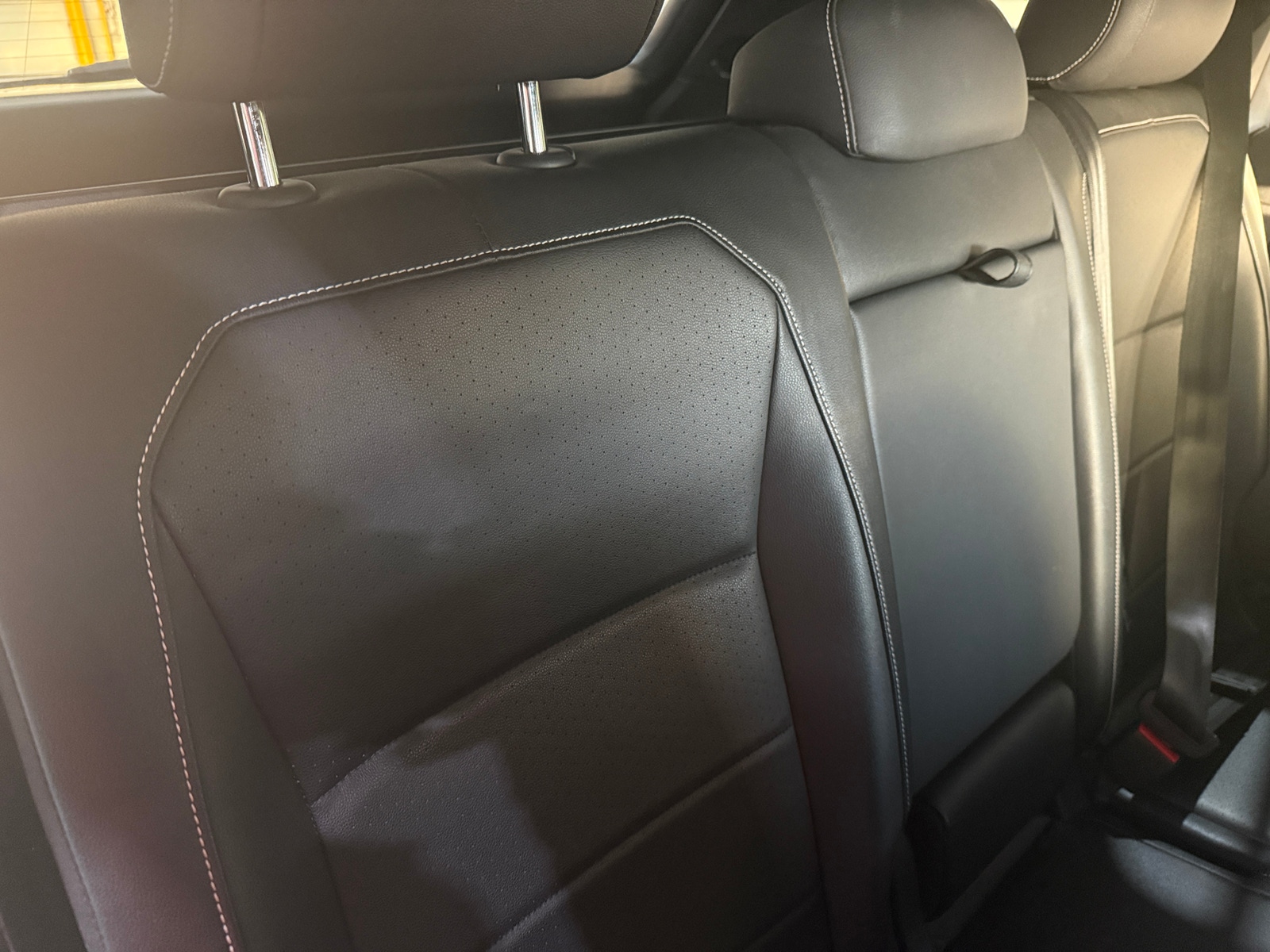 Thumbnail: 2021 Volkswagen Tiguan - 6