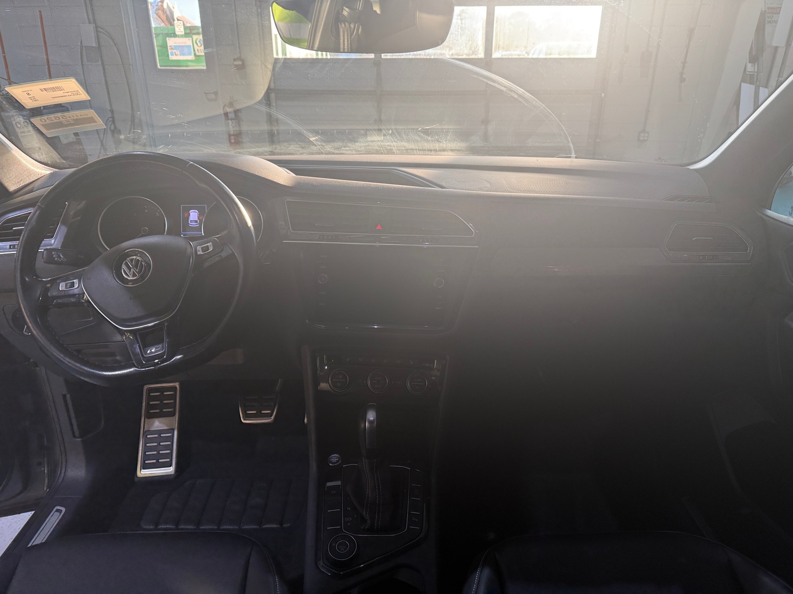 Thumbnail: 2021 Volkswagen Tiguan - 3