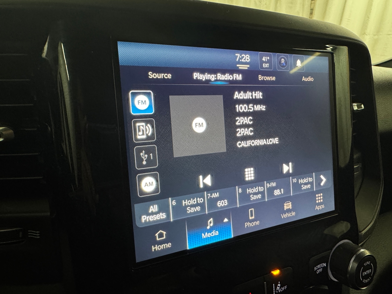 Thumbnail: 2025 RAM 1500 - 3