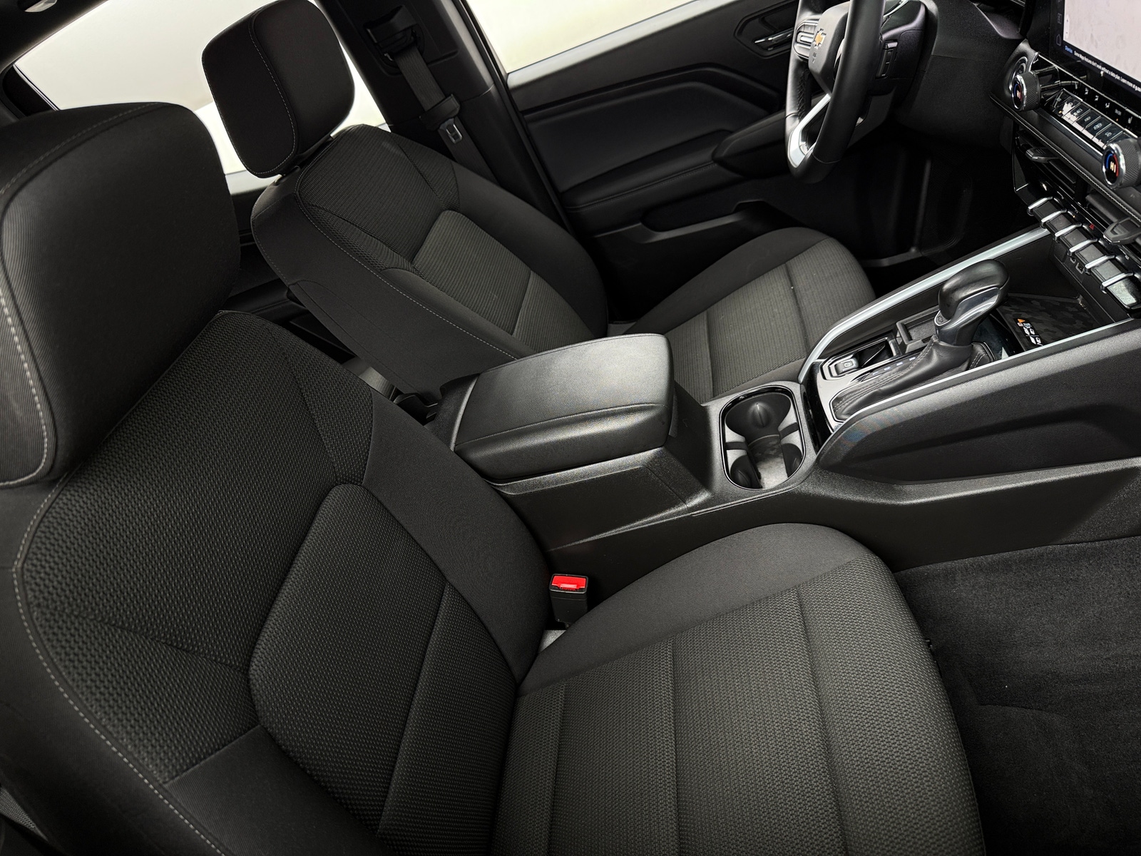 Thumbnail: 2024 Chevrolet Colorado - 2