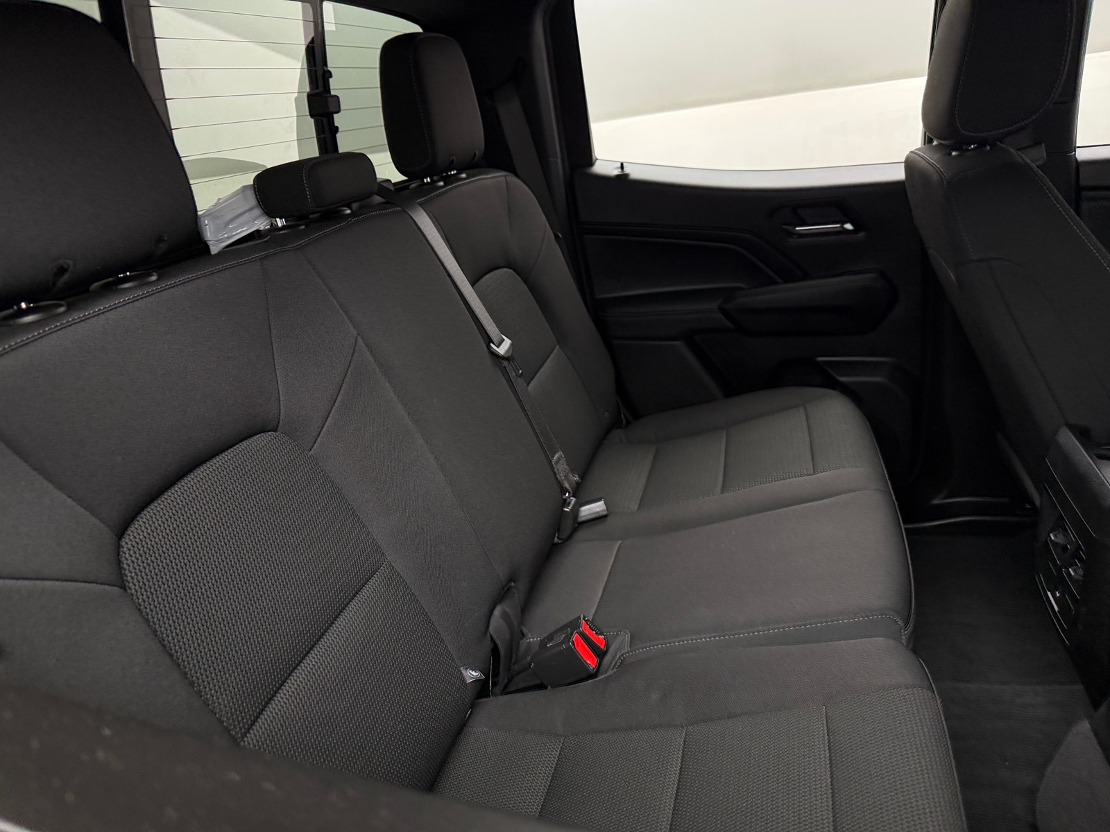 Thumbnail: 2024 Chevrolet Colorado - 6