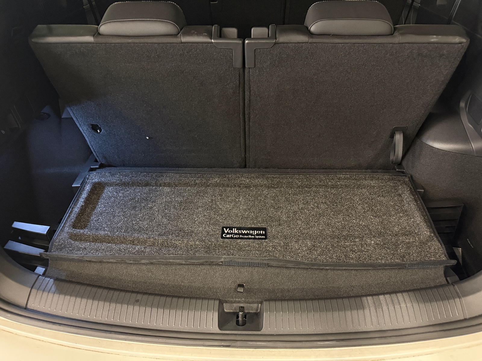 Thumbnail: 2023 Volkswagen Tiguan - 6