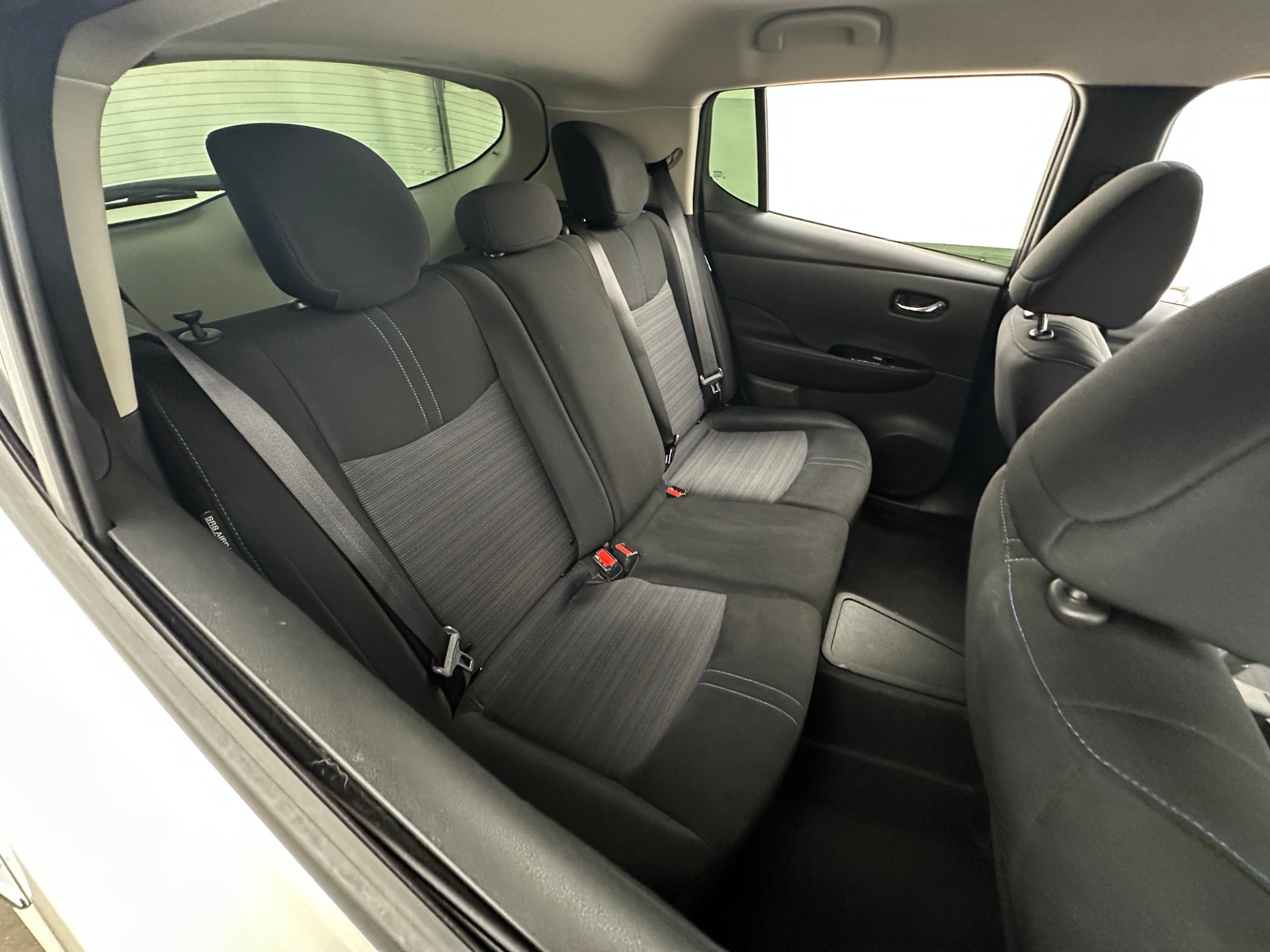 Thumbnail: 2022 Nissan Leaf - 6