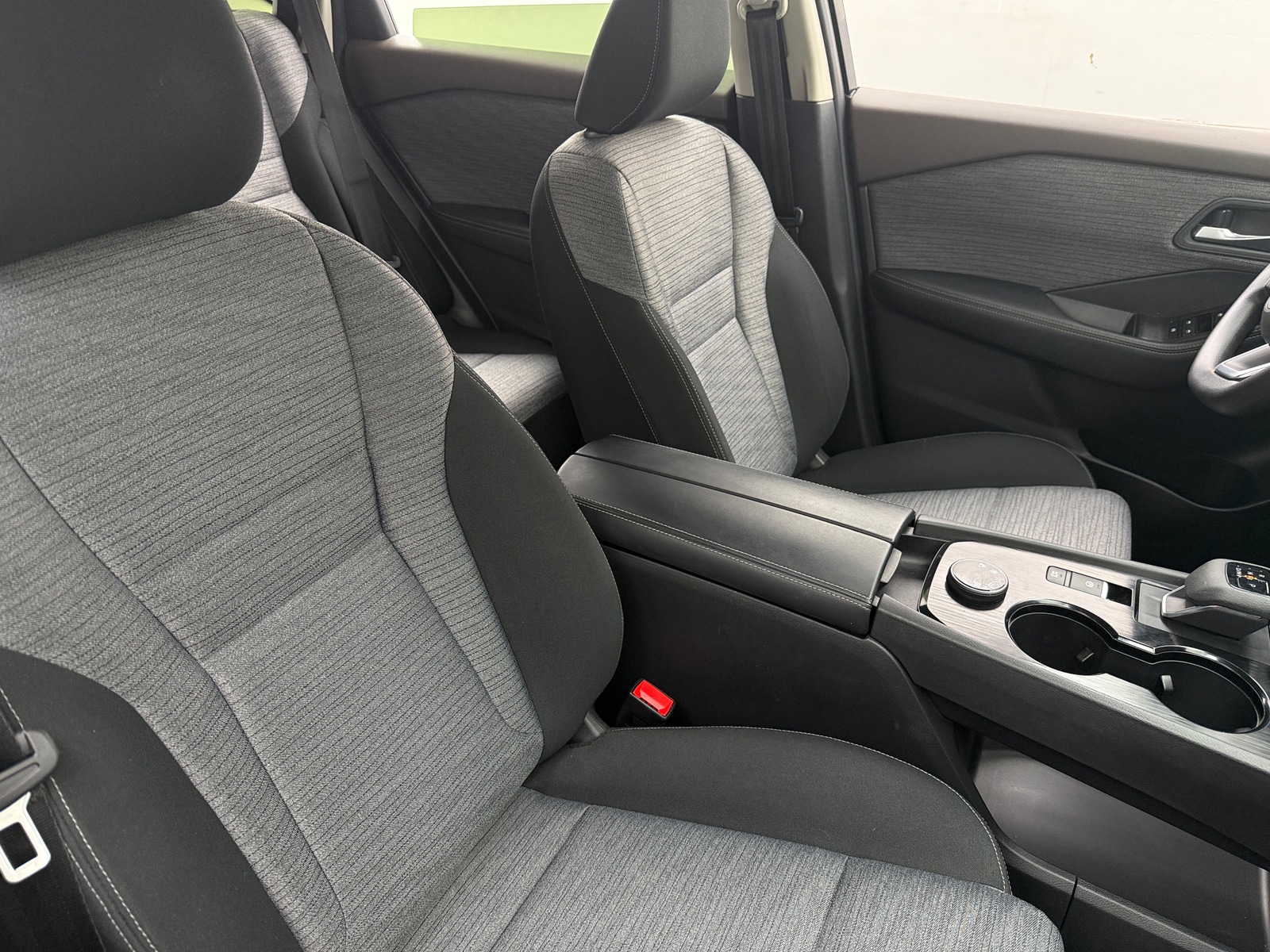 Thumbnail: 2023 Nissan Rogue - 2