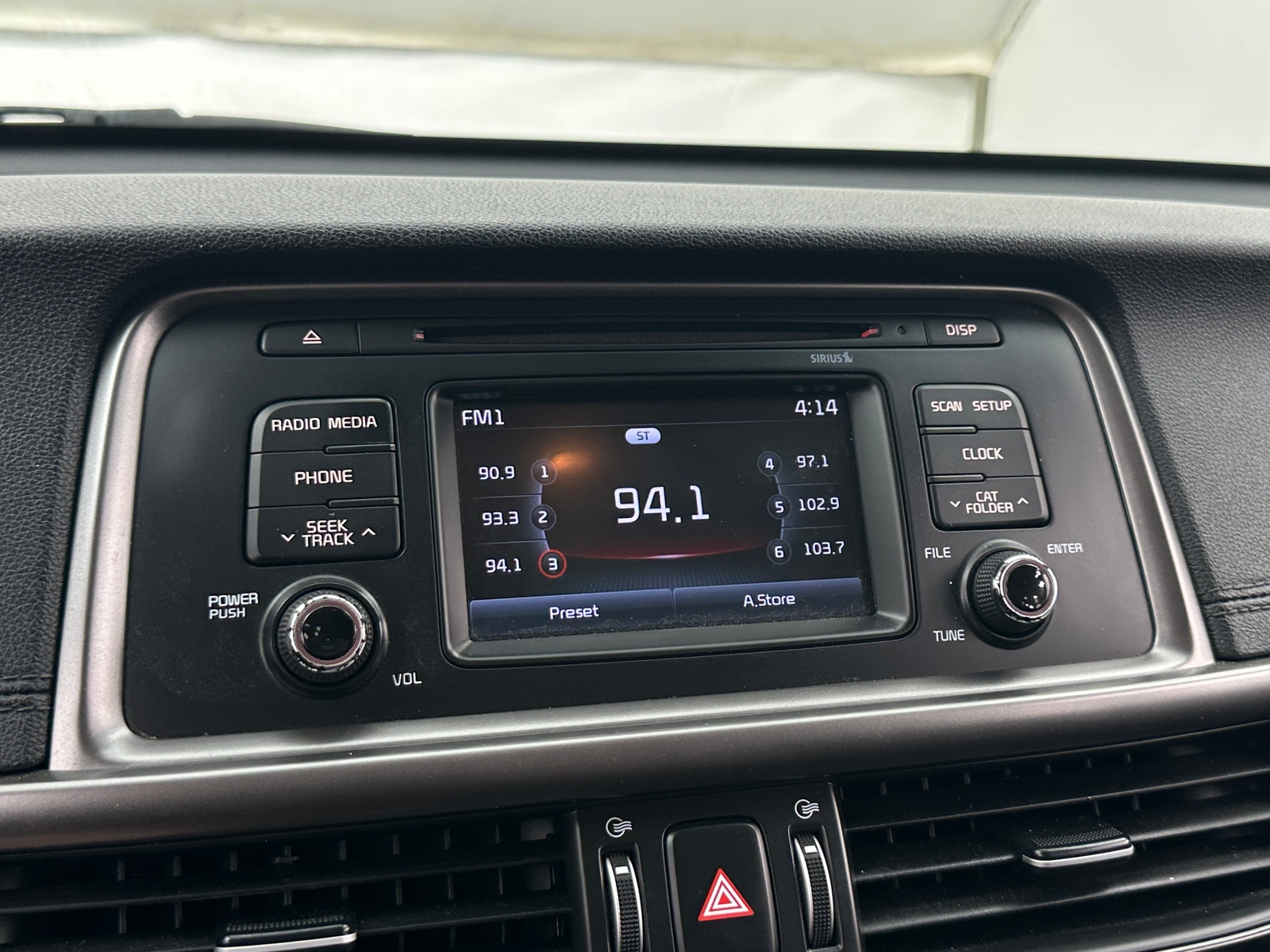 Thumbnail: 2016 Kia Optima - 4