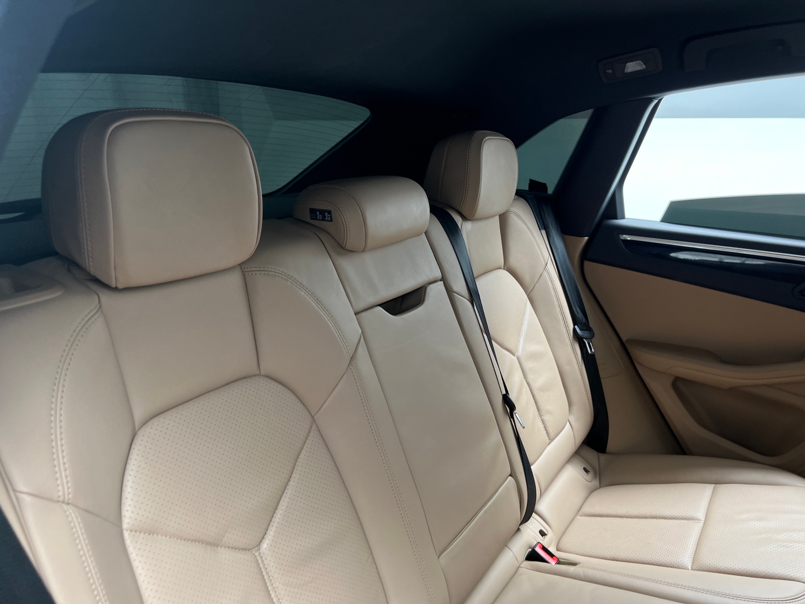 Thumbnail: 2024 Porsche Macan - 5