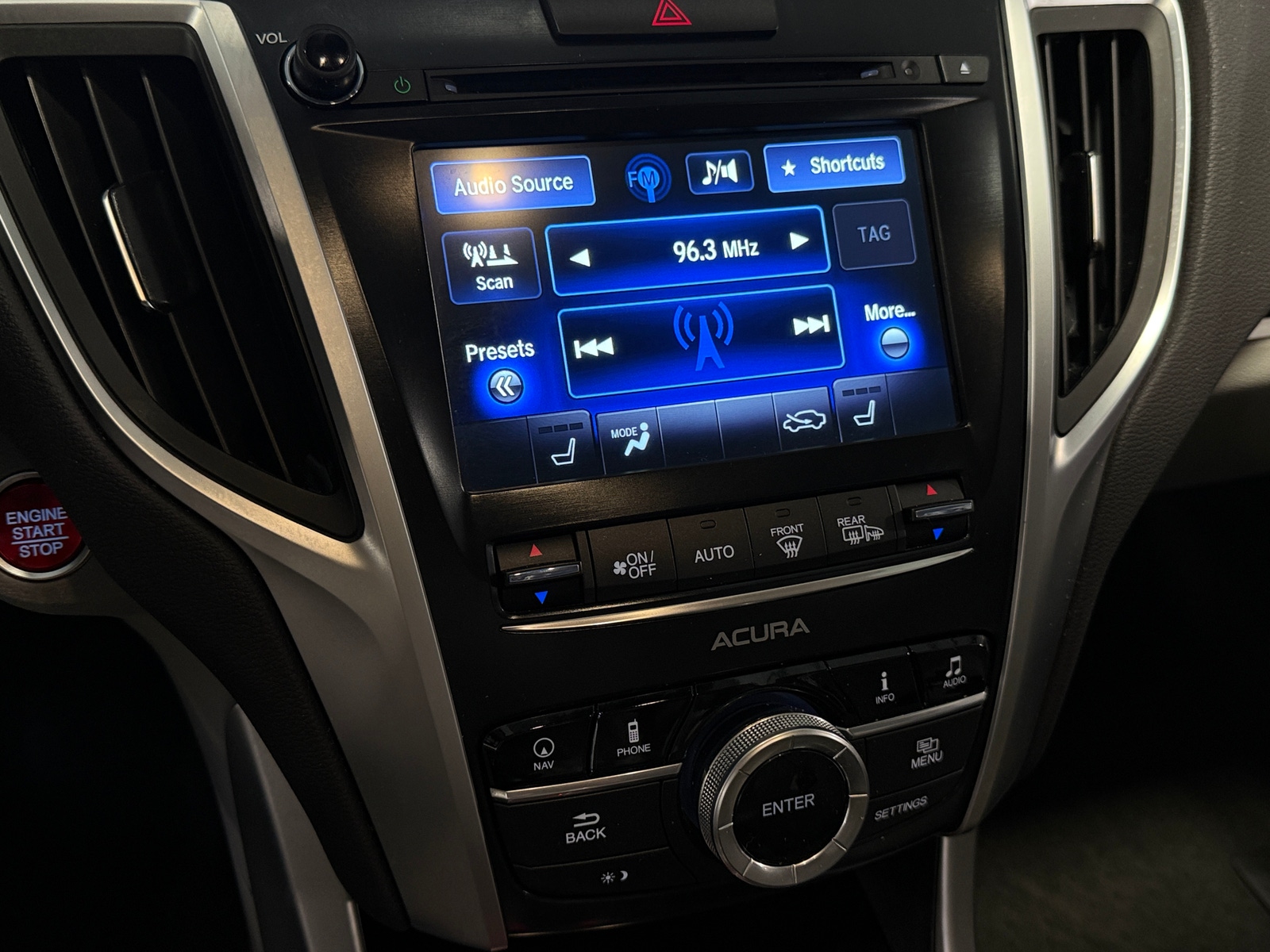 Thumbnail: 2015 Acura TLX - 3