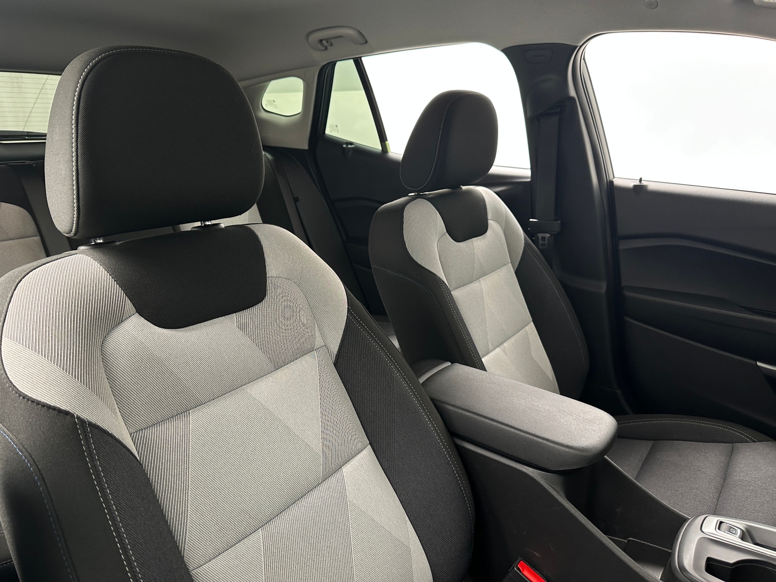 Thumbnail: 2025 Chevrolet Trax - 2