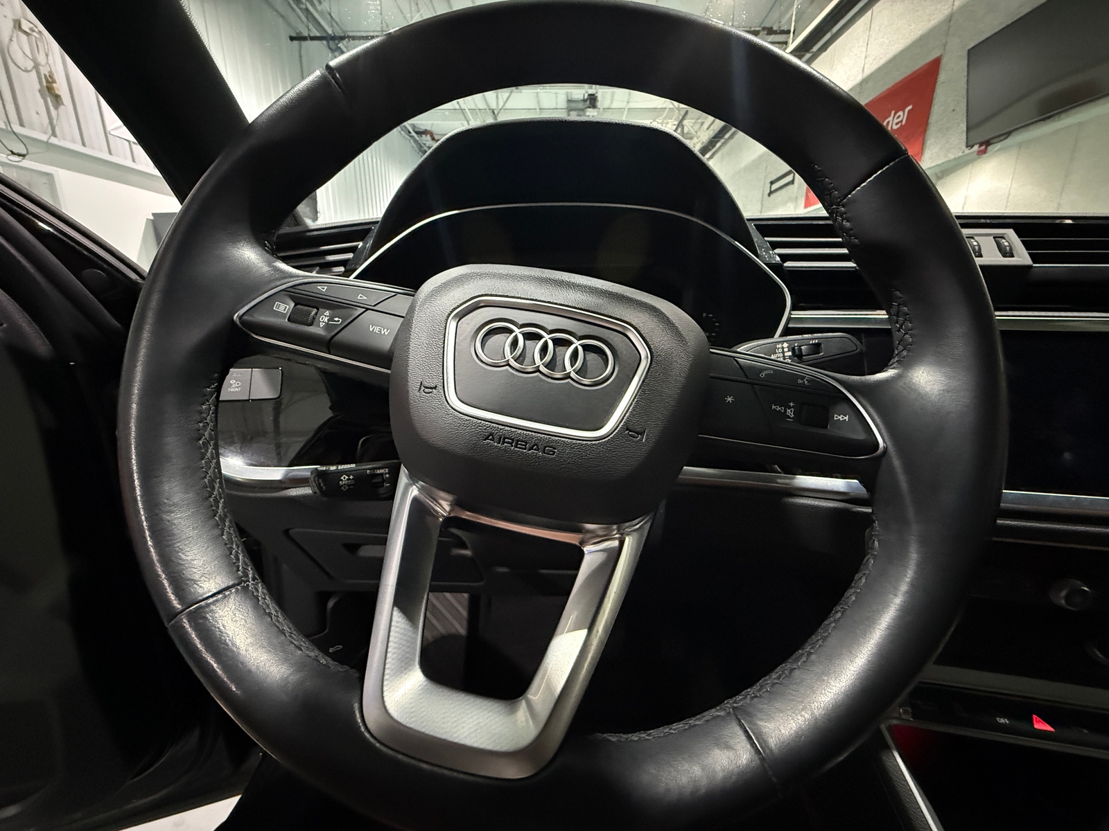 Thumbnail: 2021 Audi Q3 - 4