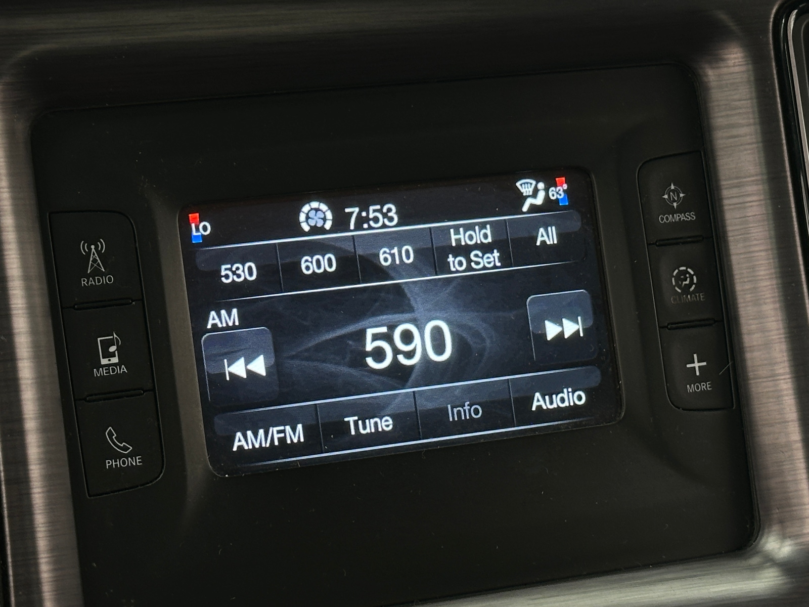 Thumbnail: 2015 Dodge Challenger - 3