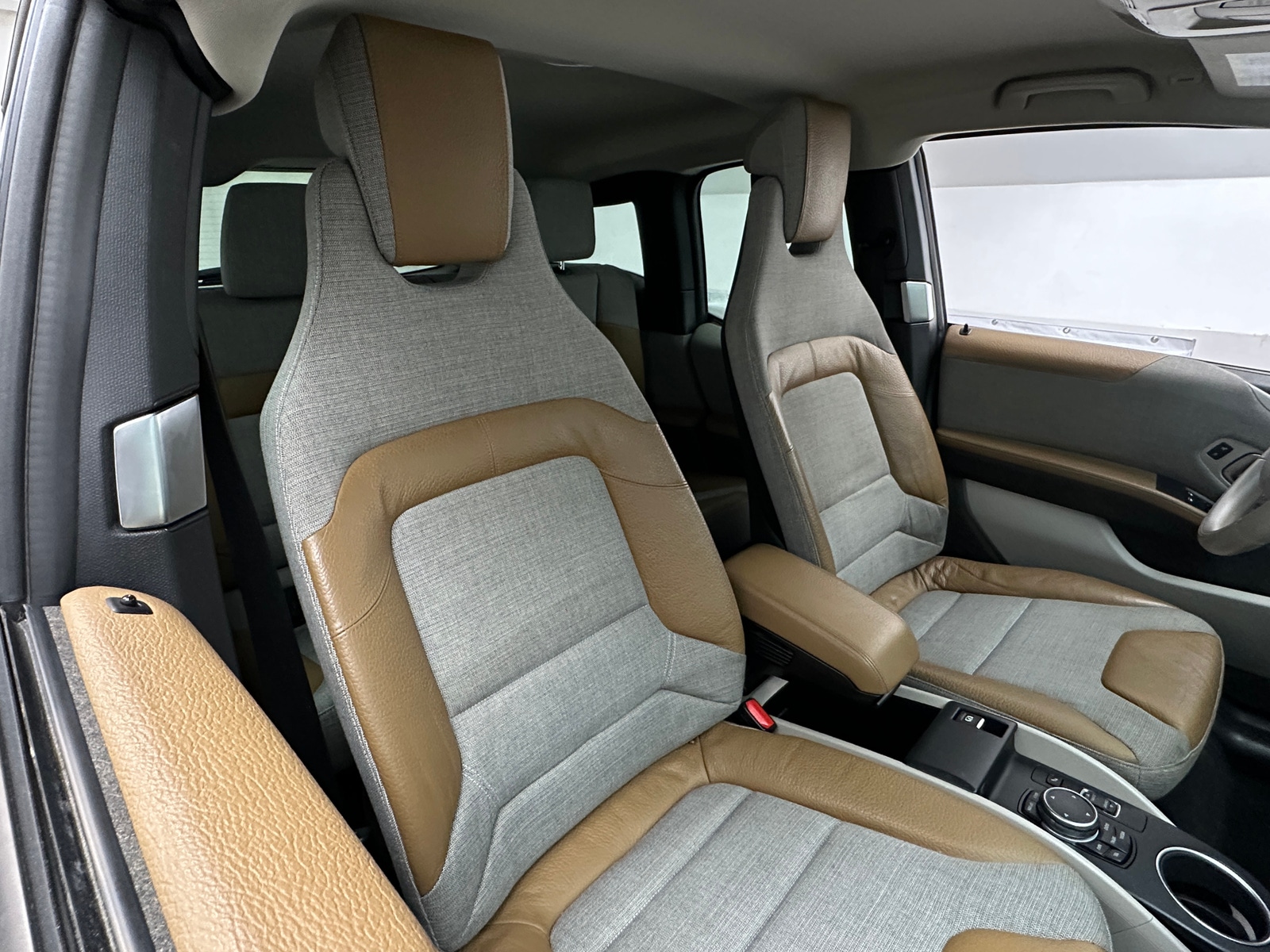 Thumbnail: 2015 BMW i3 - 2