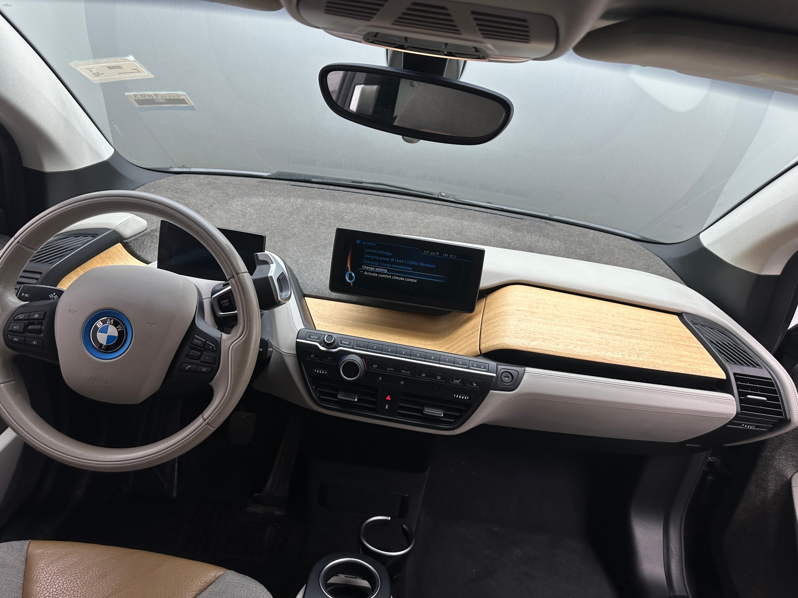 Thumbnail: 2015 BMW i3 - 3