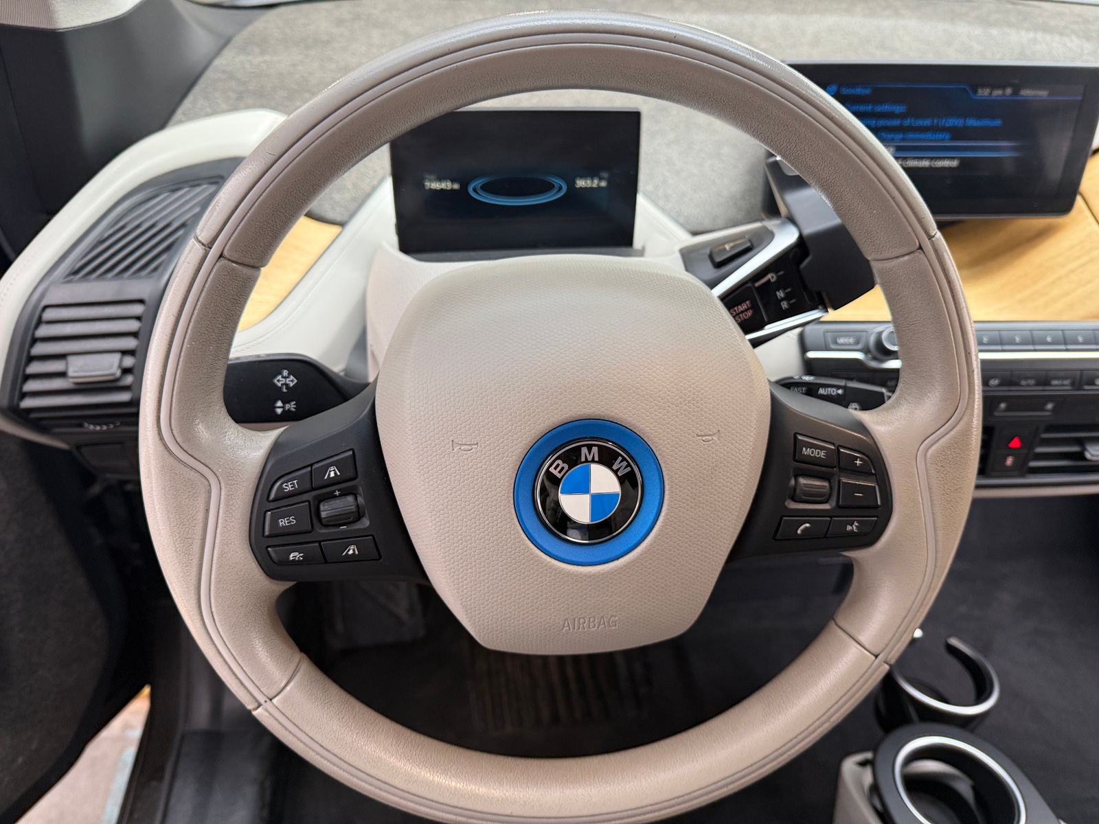 Thumbnail: 2015 BMW i3 - 5