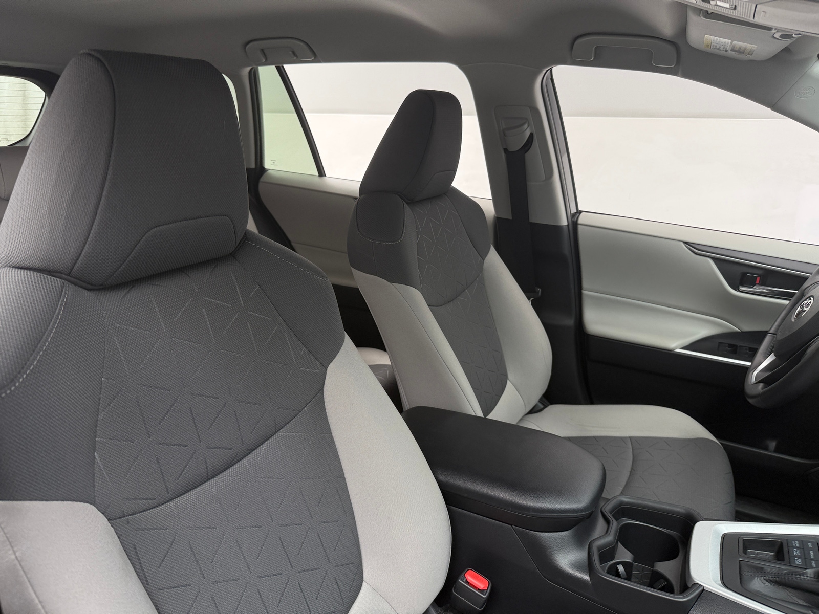 Thumbnail: 2020 Toyota RAV4 - 2