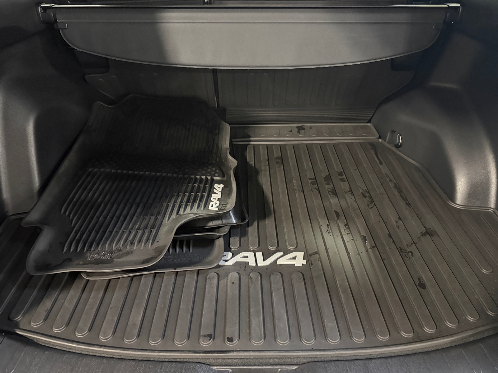 Thumbnail: 2020 Toyota RAV4 - 7