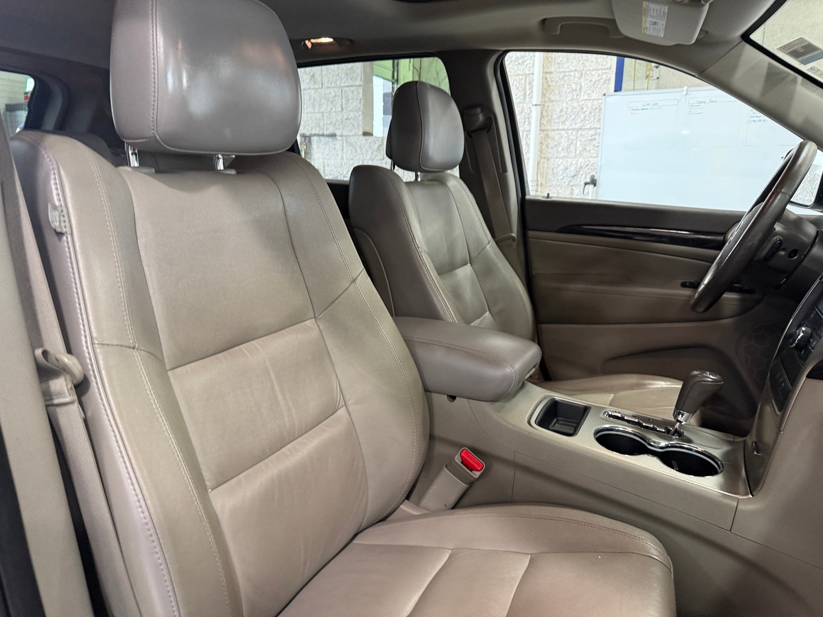 Thumbnail: 2012 Jeep Grand Cherokee - 2